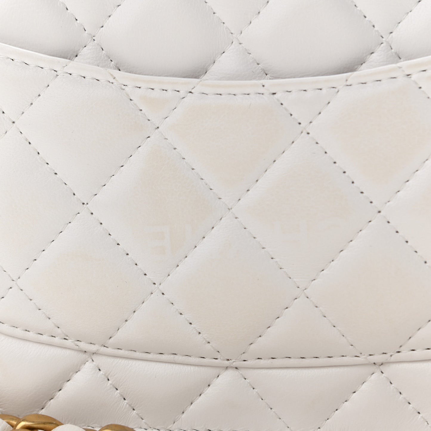 Lambskin Resin Quilted Wallet On Chain WOC White