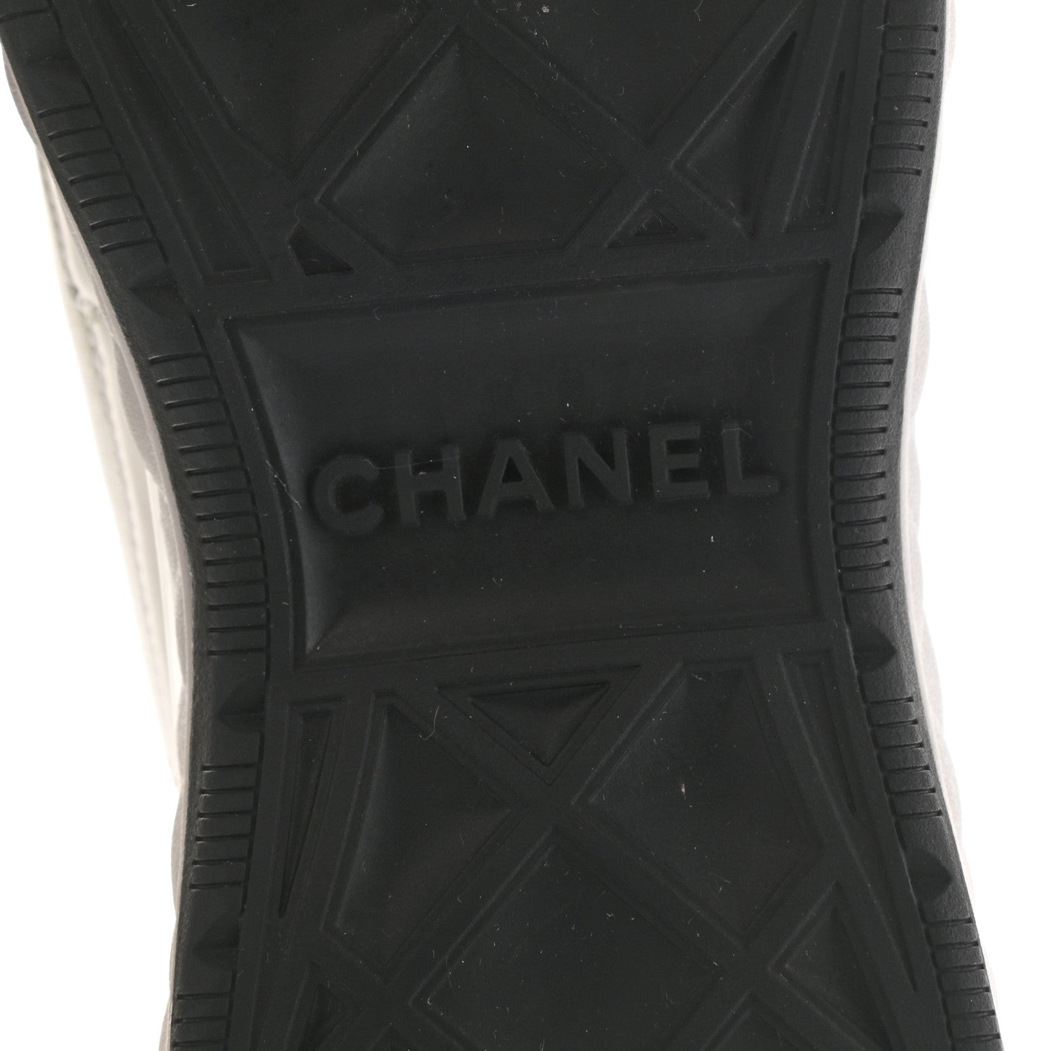 Chanel Velvet Calfskin Mixed Fibers CC Sneakers 39 Ivory Black 6 of 10