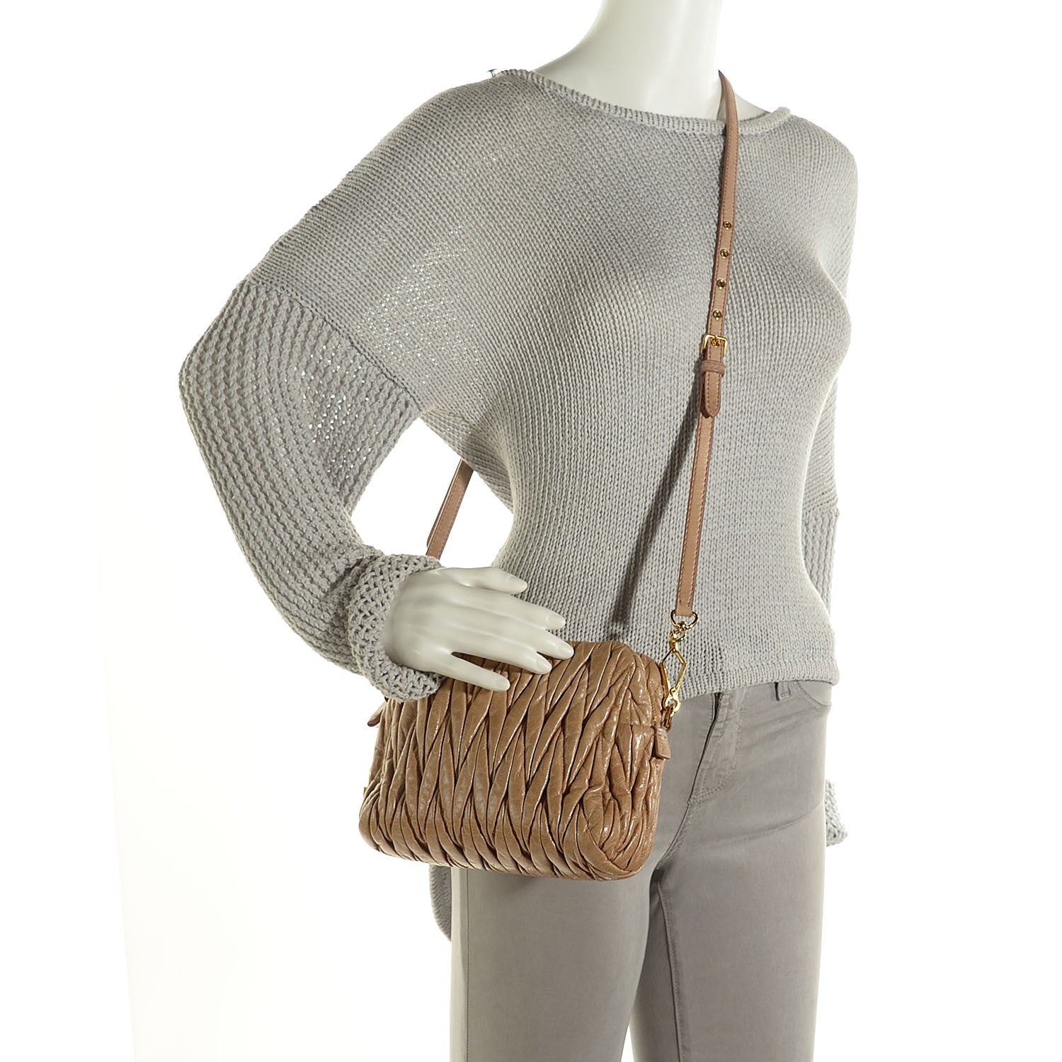 Miu Miu Nappa Matelasse Shoulder Bag Cammeo 2 of 9