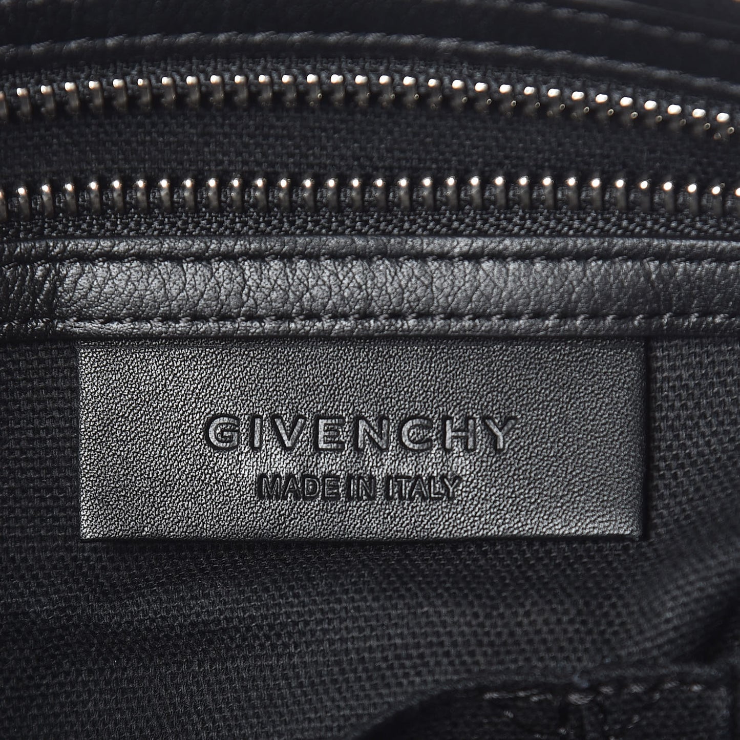 Calfskin Studded Medium Pandora Black