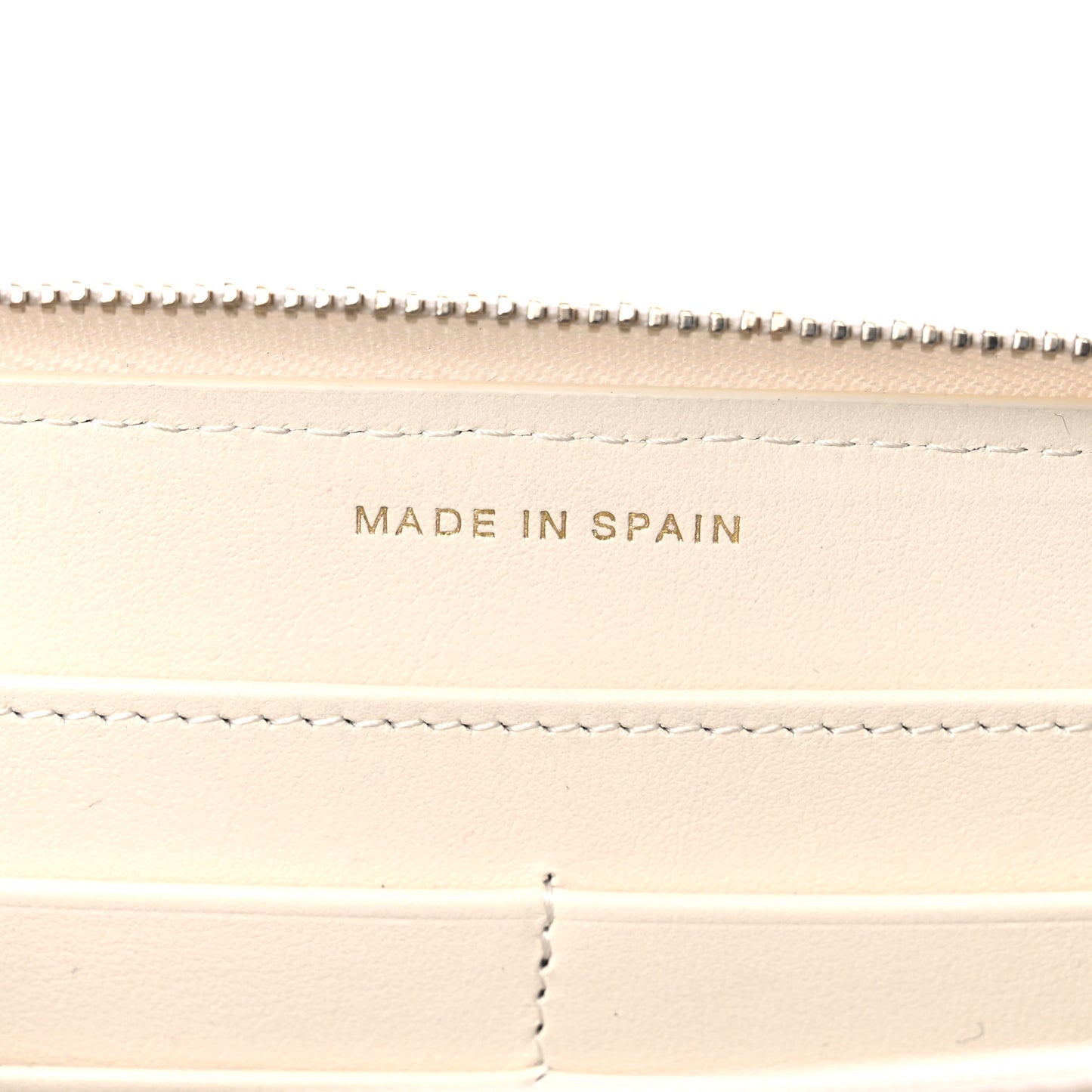Caviar Quilted Large Gusset Zip Around Wallet White