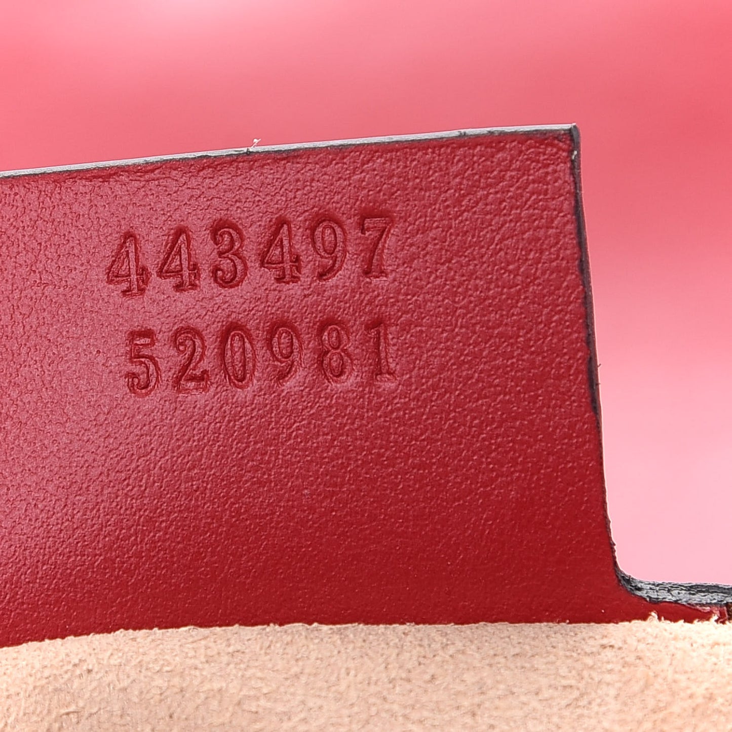 Calfskin Matelasse Small GG Marmont Shoulder Bag Hibiscus Red