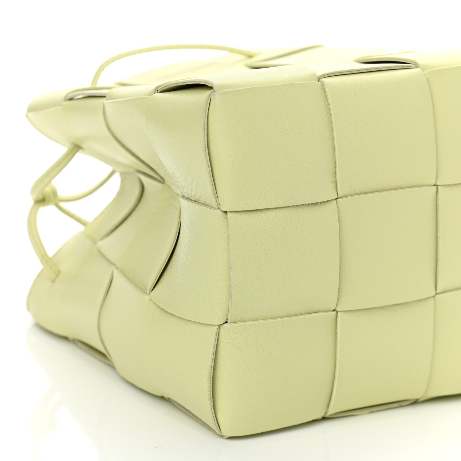 Bottega Veneta Nappa Maxi Intrecciato Cassette Bucket Bag Lemon Washed 8 of 11
