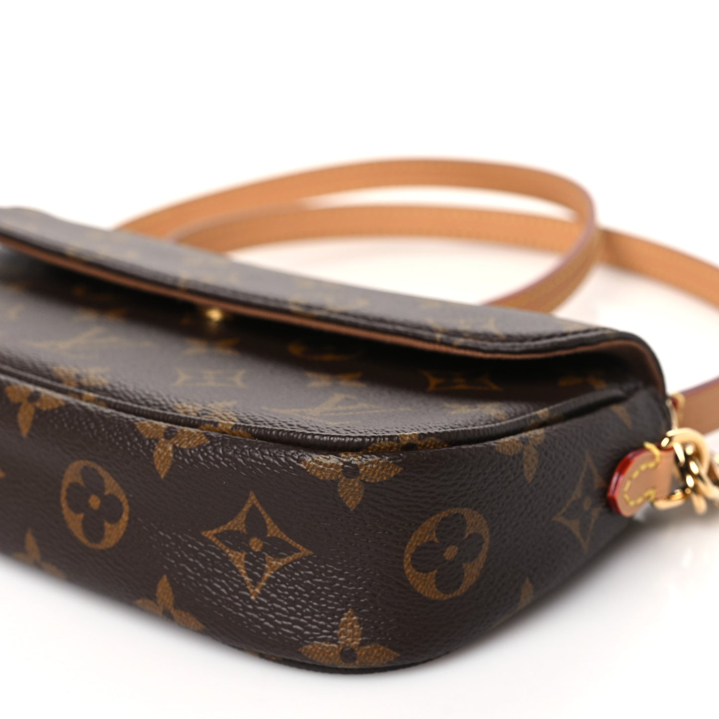 Monogram Ivy Wallet On Chain