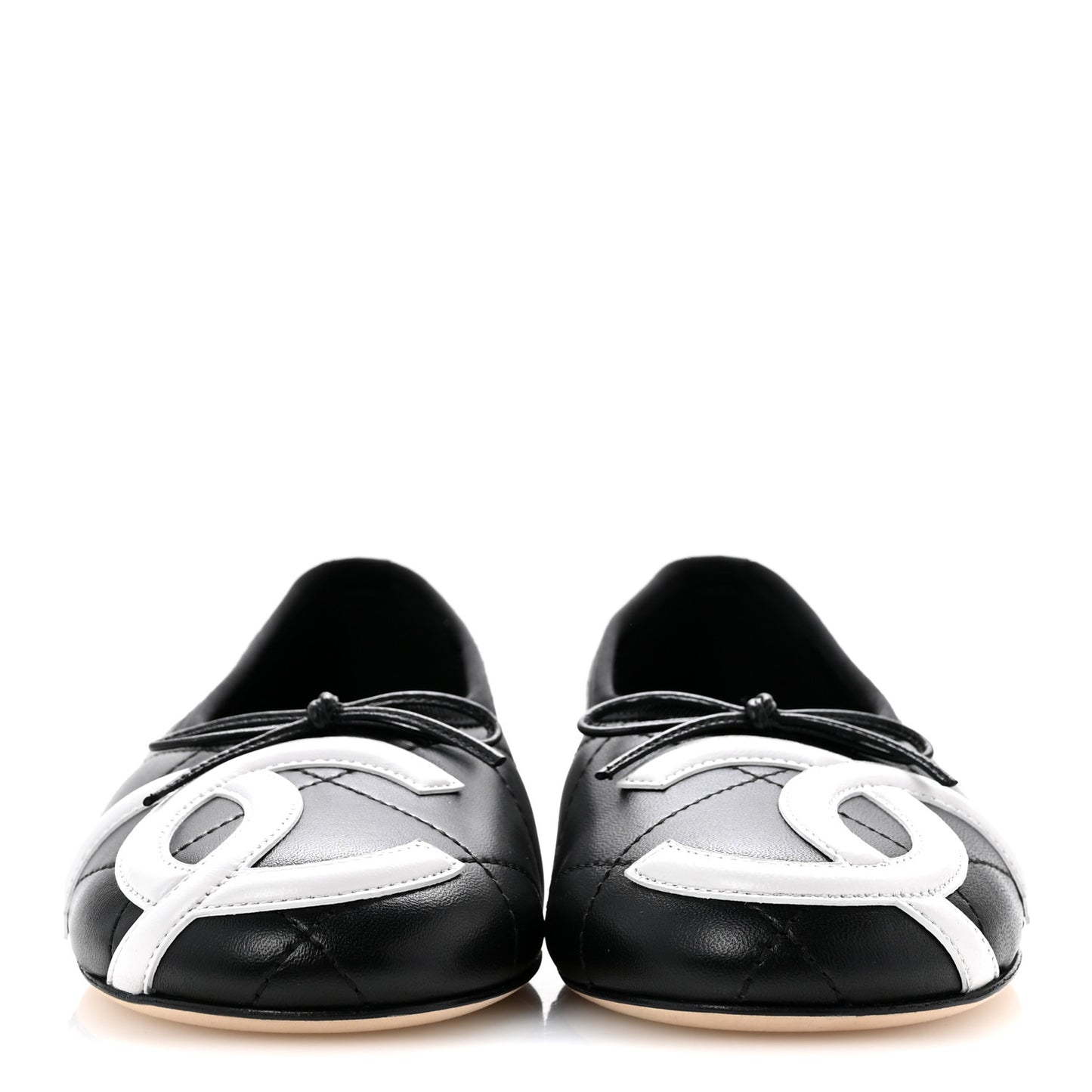 Lambskin Quilted CC Cambon Ballet Flats 36 Black White