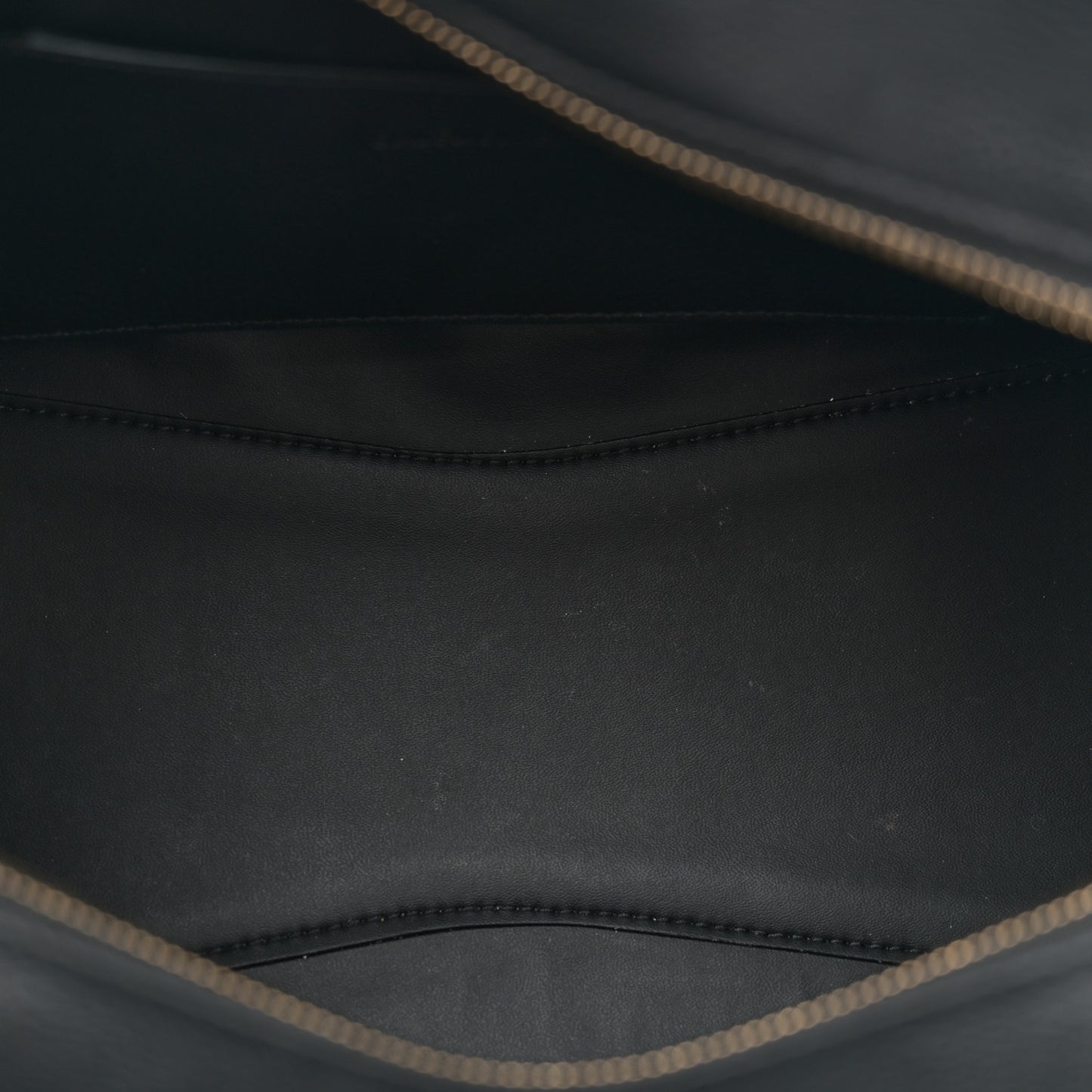 Grained Calfskin Neo Classic Gold Hardware S City Black