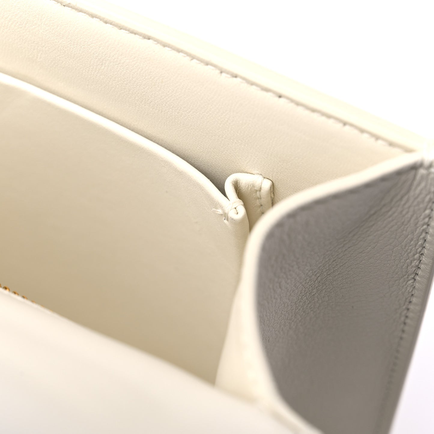 Box Calfskin 30 Montaigne Flap Bag Latte