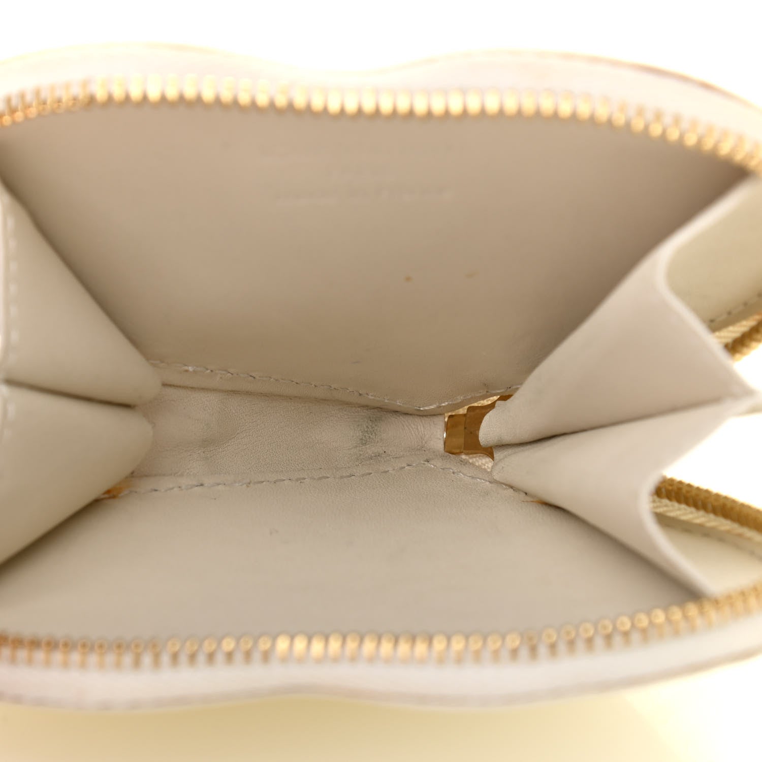Louis Vuitton Vernis Heart Coin Purse Blanc Corail 5 of 8
