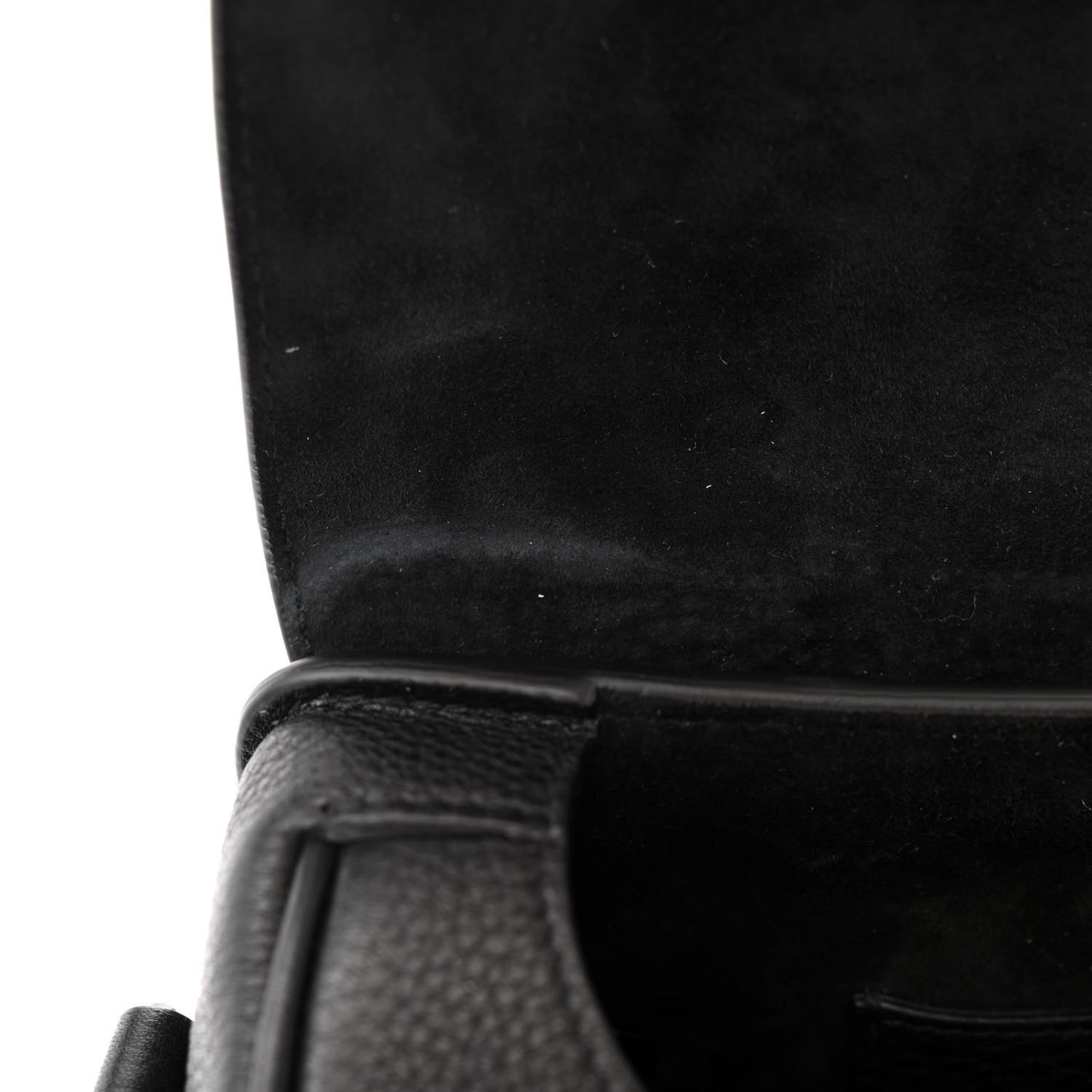 Grained Calfskin Medium Bobby Flap Black