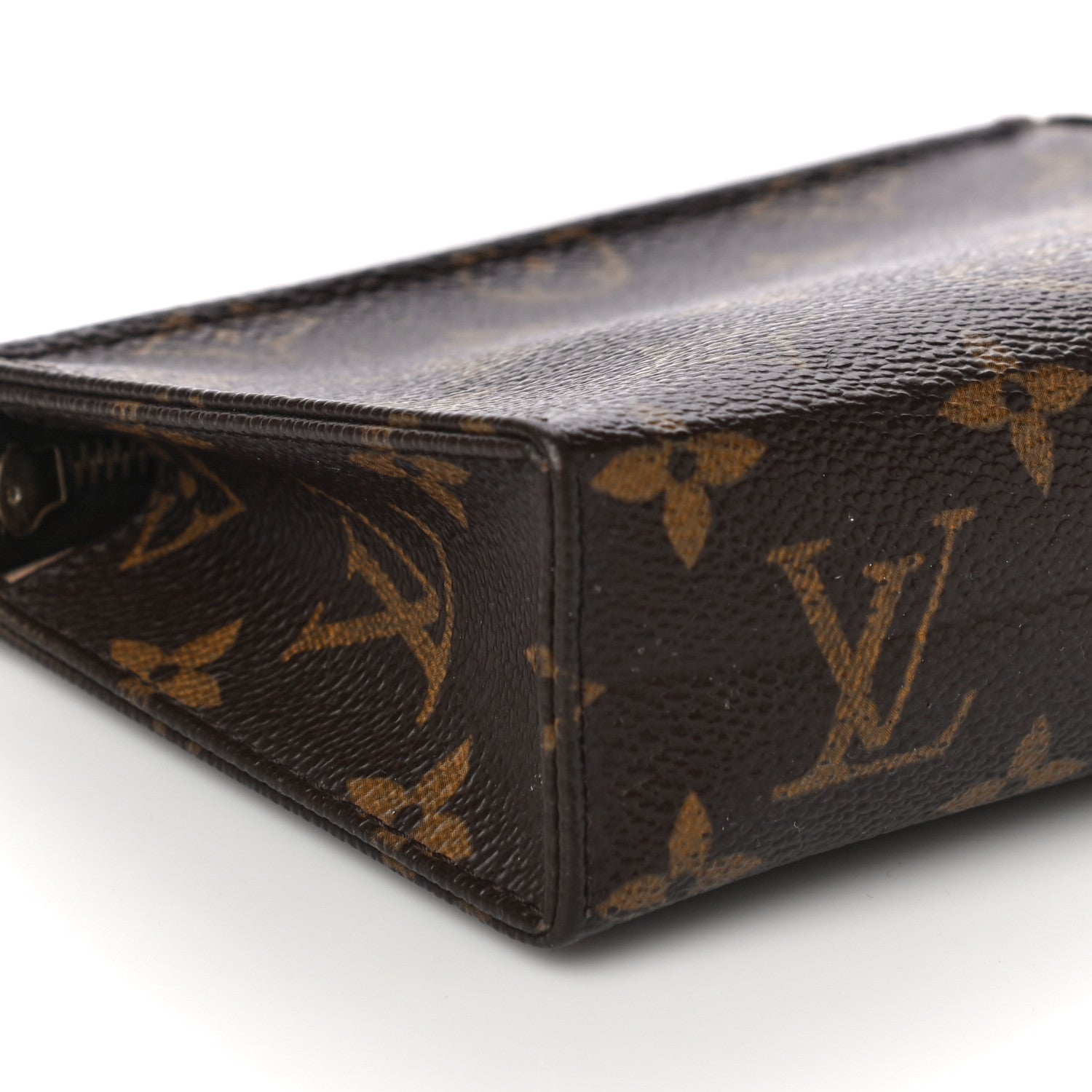 Louis Vuitton Monogram Toiletry Pouch 15 8 of 9