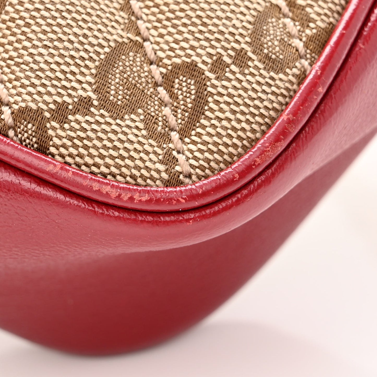 Monogram Azalea Calfskin Matelasse Diagonal Medium GG Marmont Shoulder Bag Beige Ebony New Cherry Red