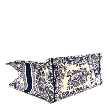 Christian Dior Canvas Embroidered Large Dioriviera Toile De Jouy Book Tote Blue 4 of 10