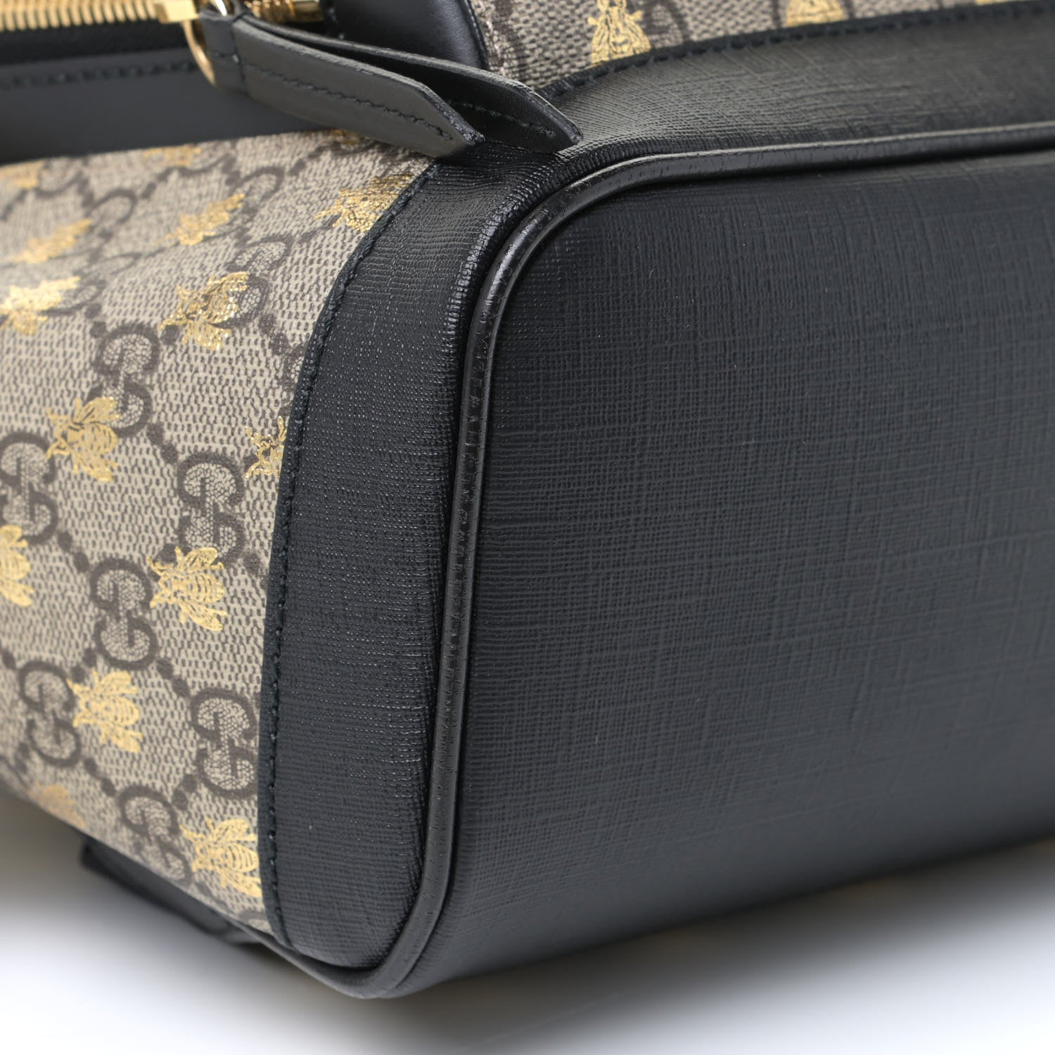 Gucci GG Supreme Monogram Bees Print Small Day Backpack Beige Oro Black 5 of 8