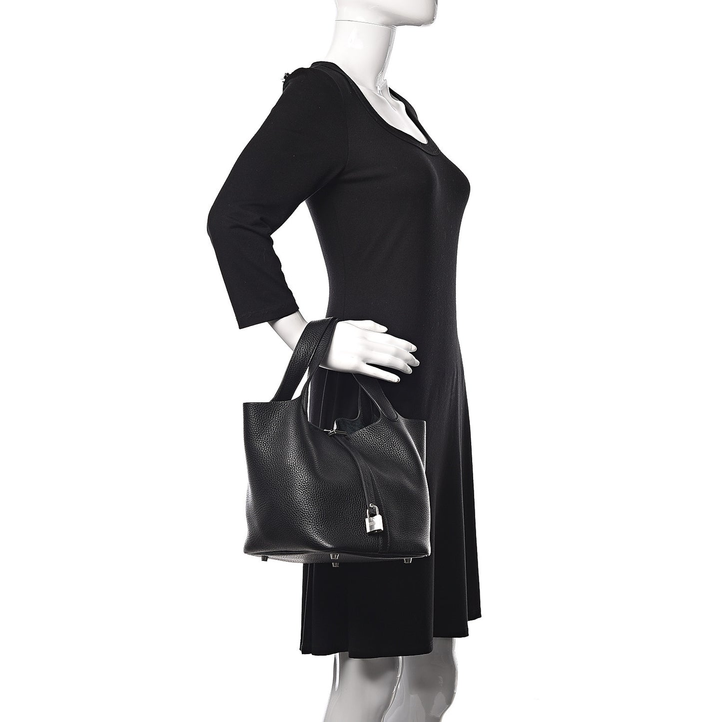 Taurillon Clemence Picotin Lock 22 MM Black