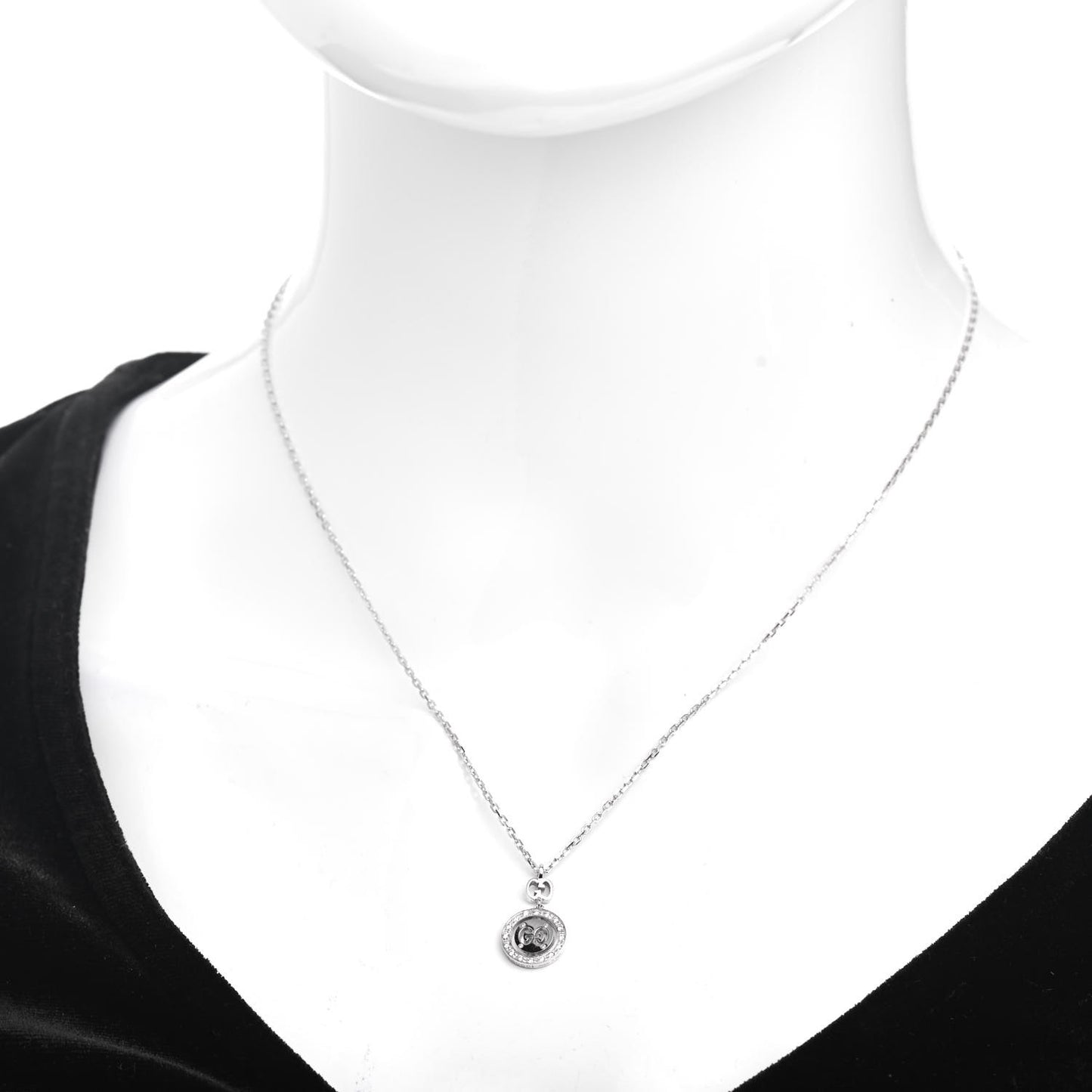 18K White Gold Diamond 10mm Icon Twirl Pendant Necklace