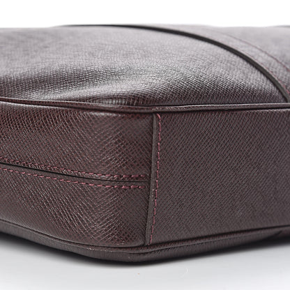 Louis Vuitton Taiga Porte Documents Voyage PM Acajou 8 of 11