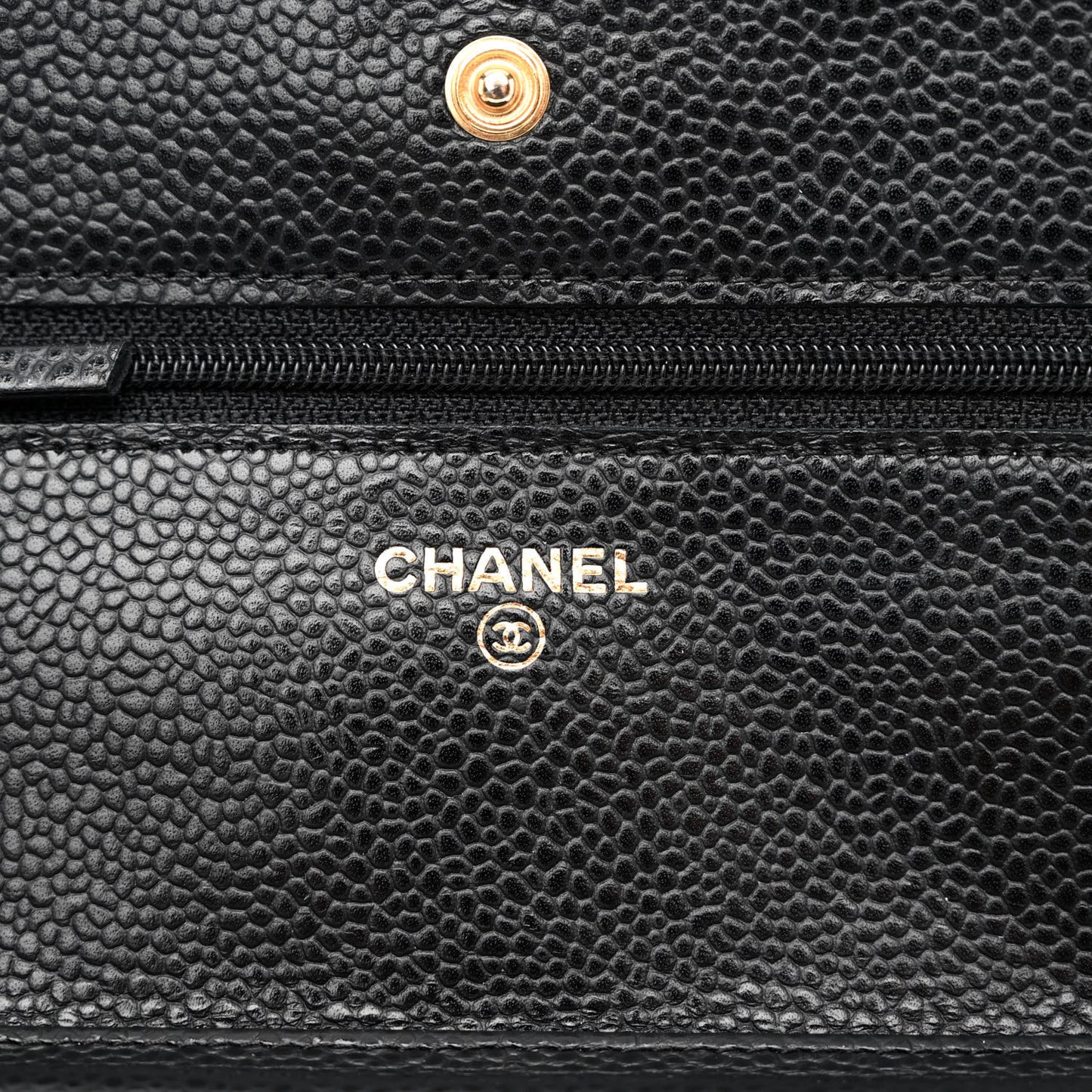 Caviar Quilted Wallet on Chain WOC Black