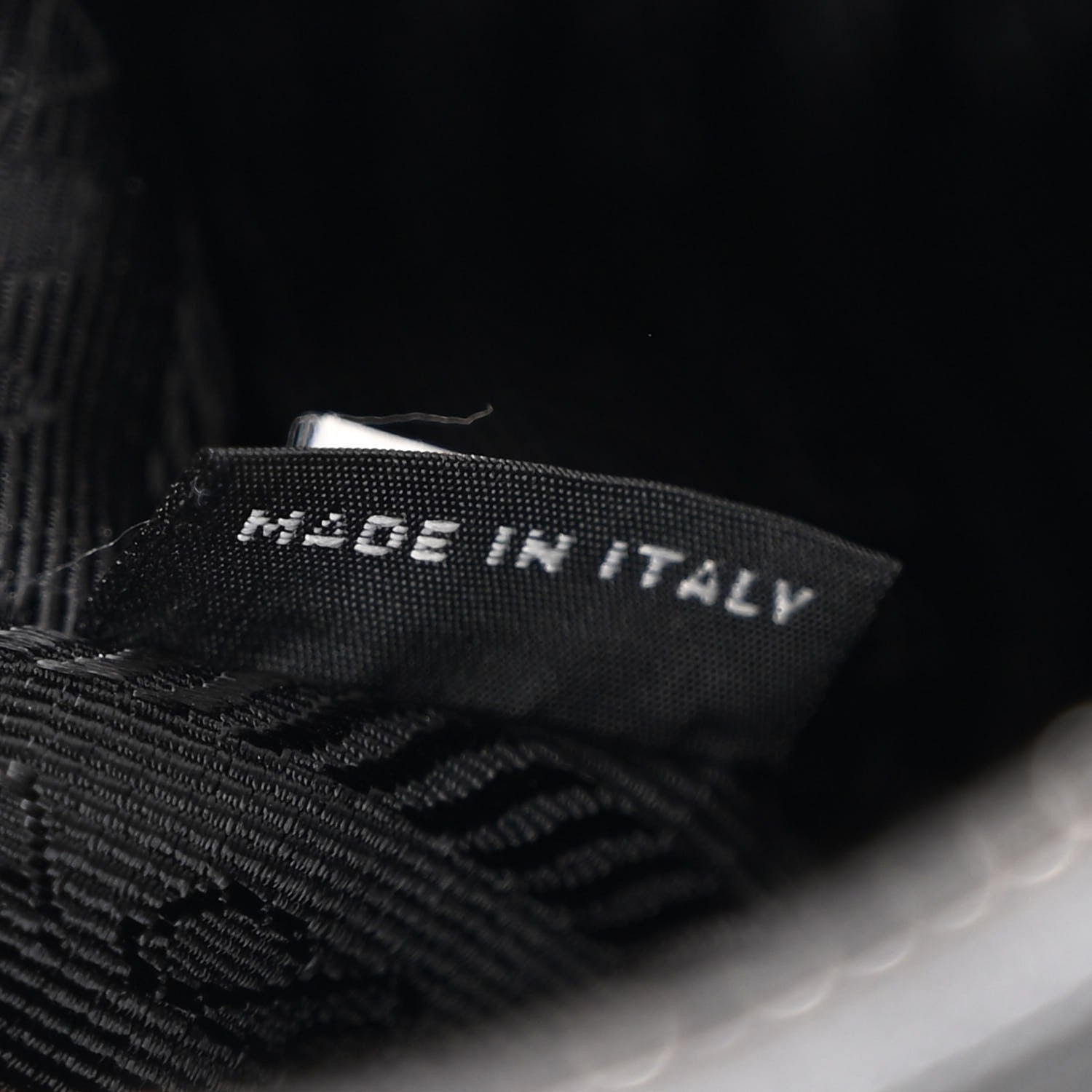 Prada Saffiano Lux Re-Edition 2005 Shoulder Bag Black 7 of 11