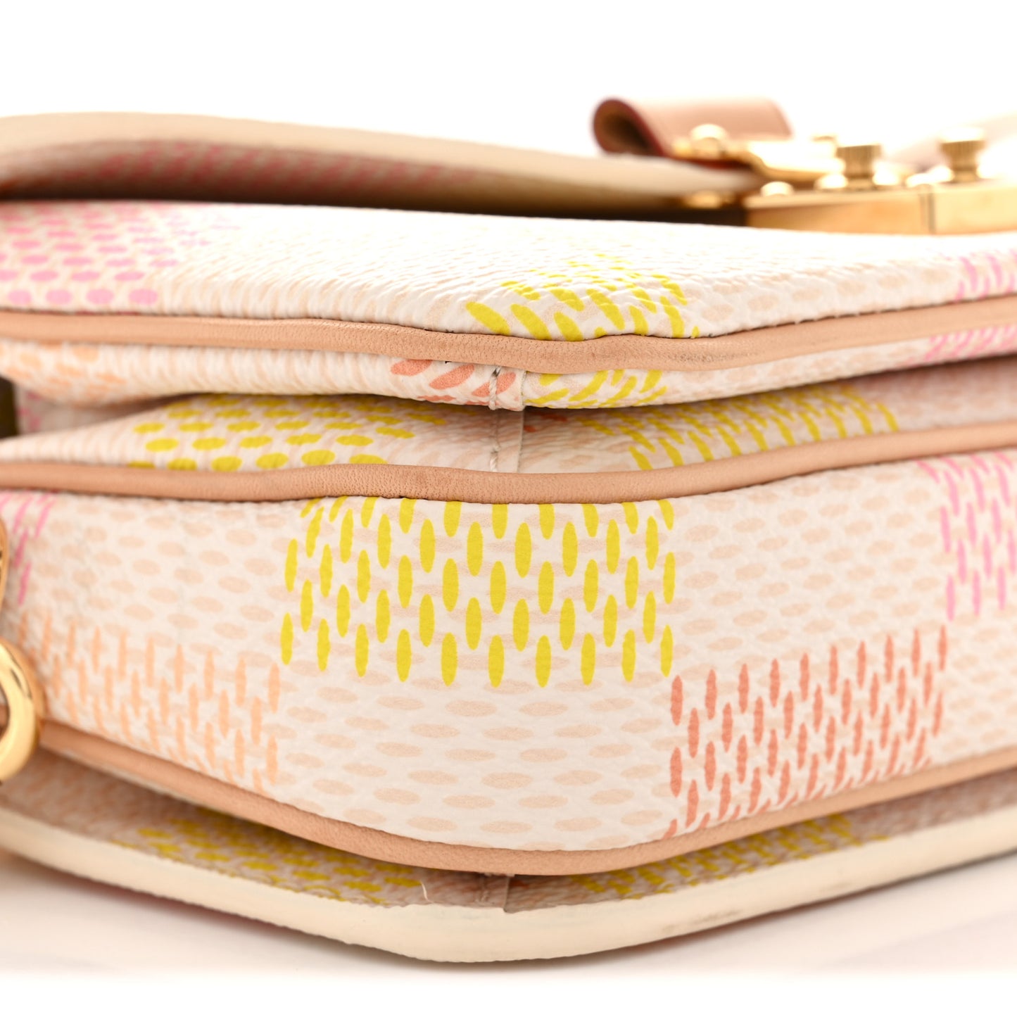 Damier Giant Pochette Metis East West Peach