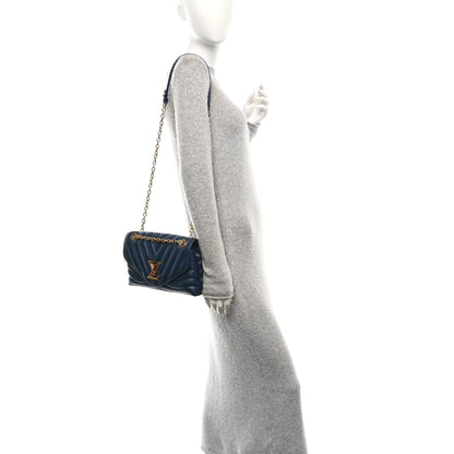 Louis Vuitton Calfskin New Wave Chain Bag MM NM Bleu Nuit 2 of 9