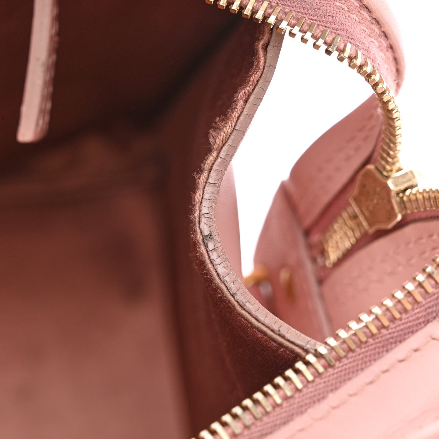 Saint Laurent Textured Calfskin Small Cabas ChYc Light Pink 10 of 21