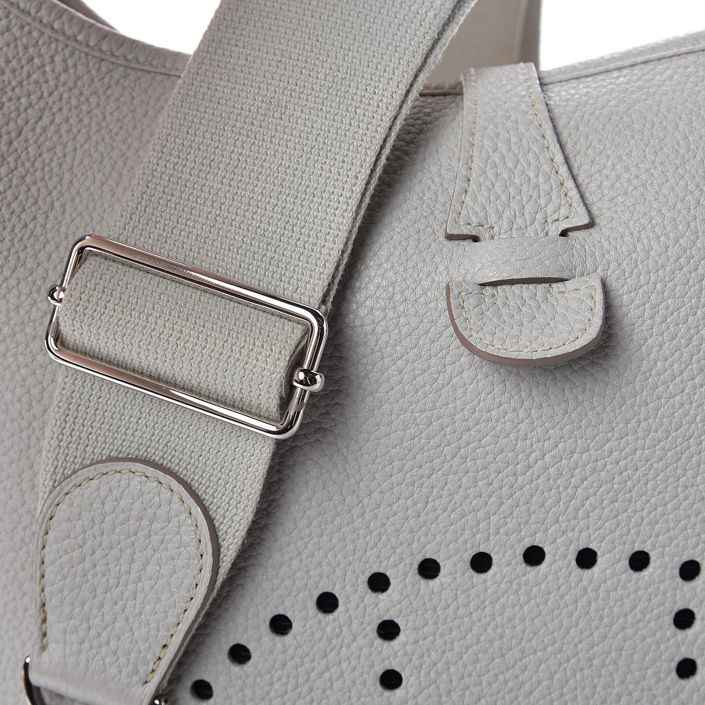 Taurillon Clemence Evelyne III PM Gris Perle