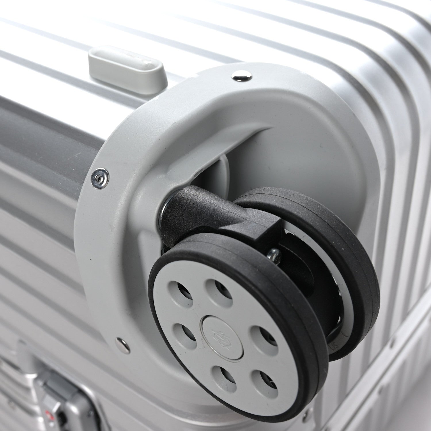 Rimowa Aluminum Original Trunk S Silver 9 of 10