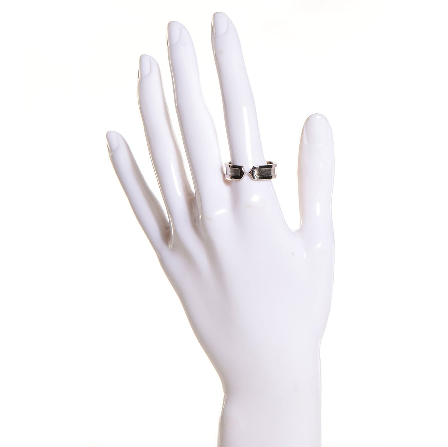 18K White Gold 7mm C De Ring 62 10