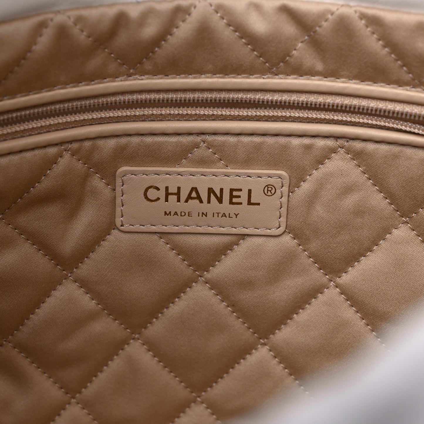 Shiny Calfskin Quilted Small Chanel 22 White