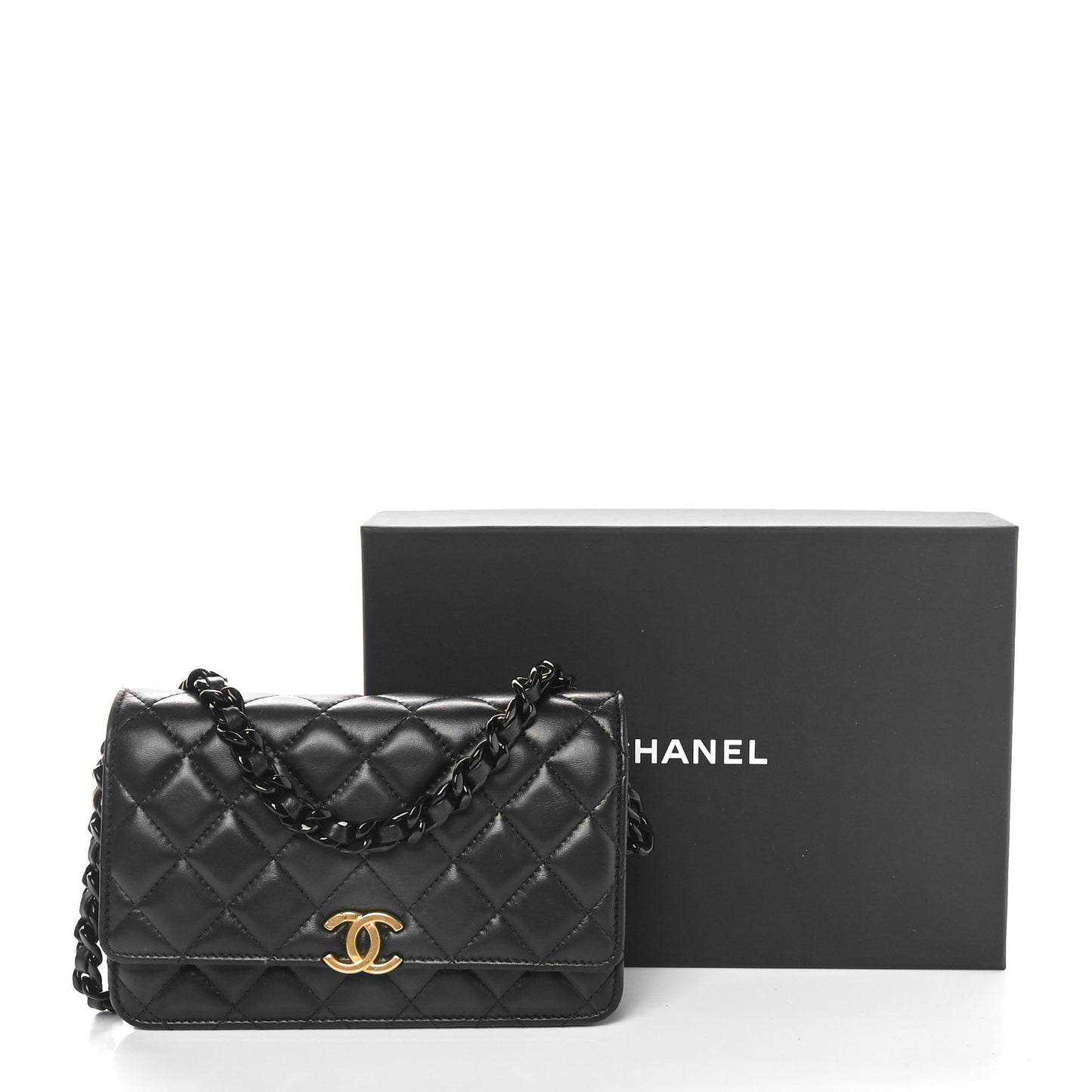 Lambskin Resin Quilted Wallet On Chain WOC Black