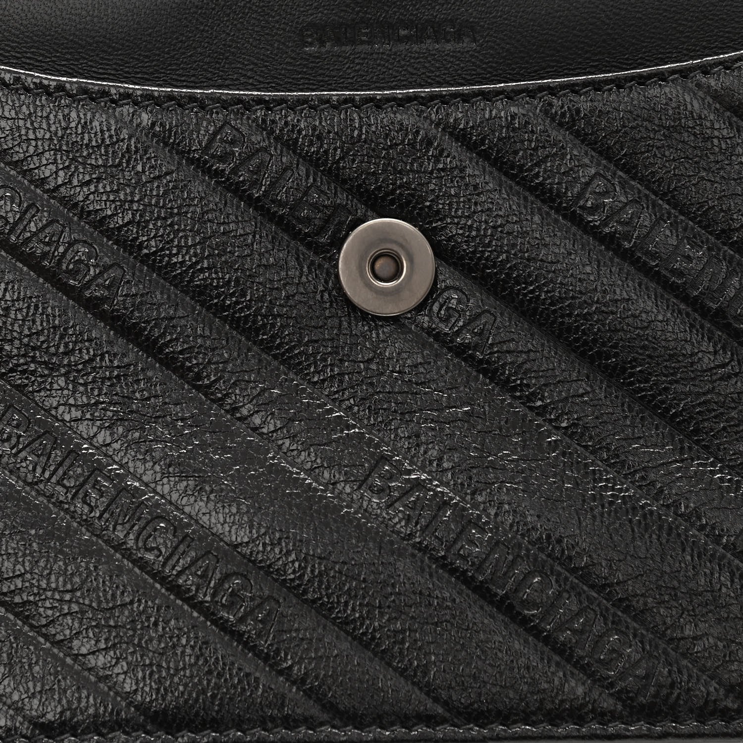 Balenciaga Shiny Goatskin Logo Embossed Monochrome BB Wallet On Chain Black 9 of 9