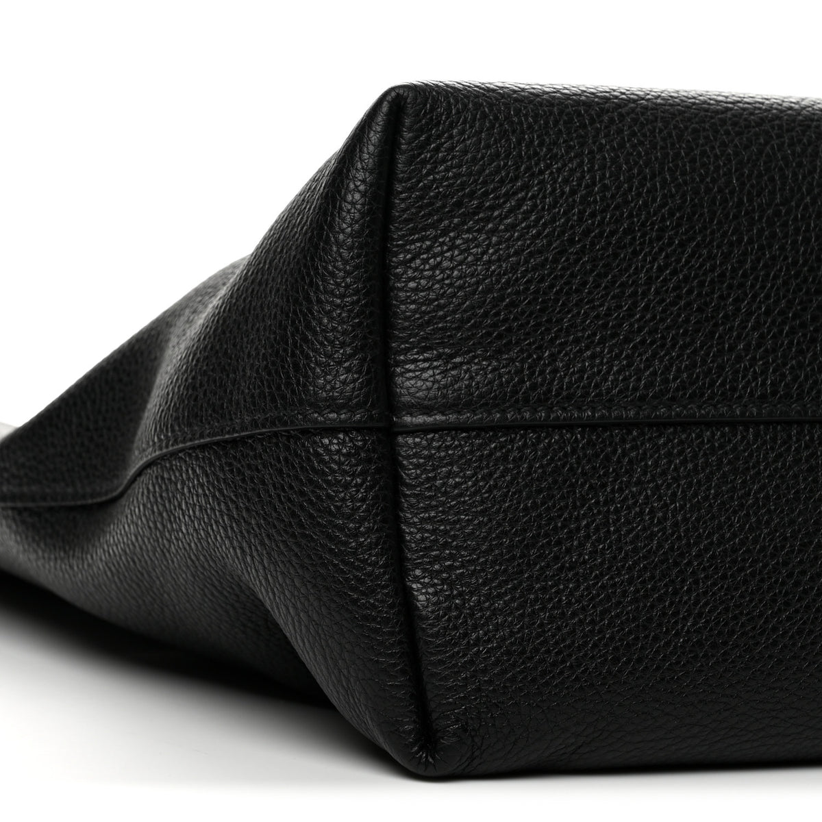 Vitello Daino Shopping Tote Black
