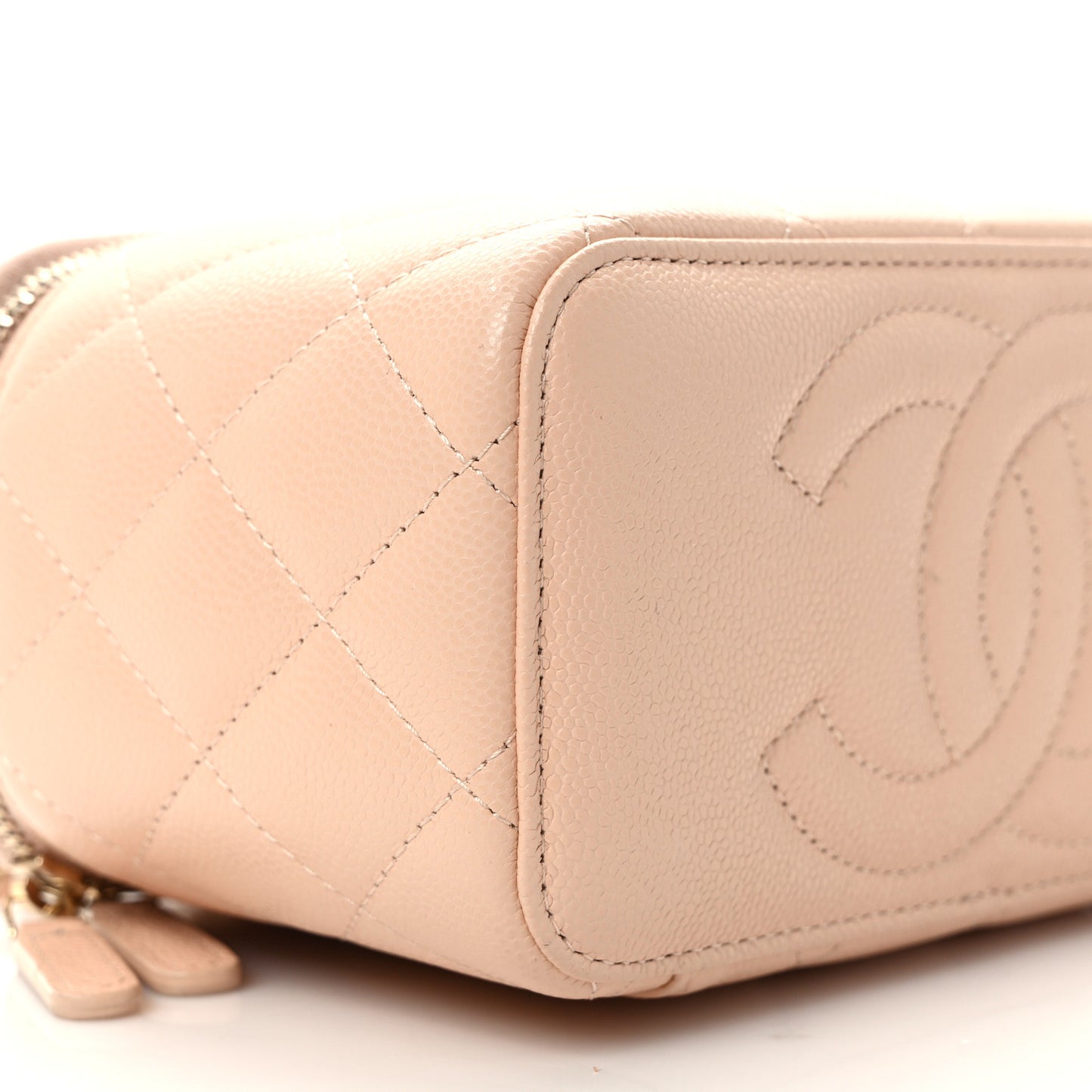 Caviar Quilted Small Vanity Case With Chain Light Beige