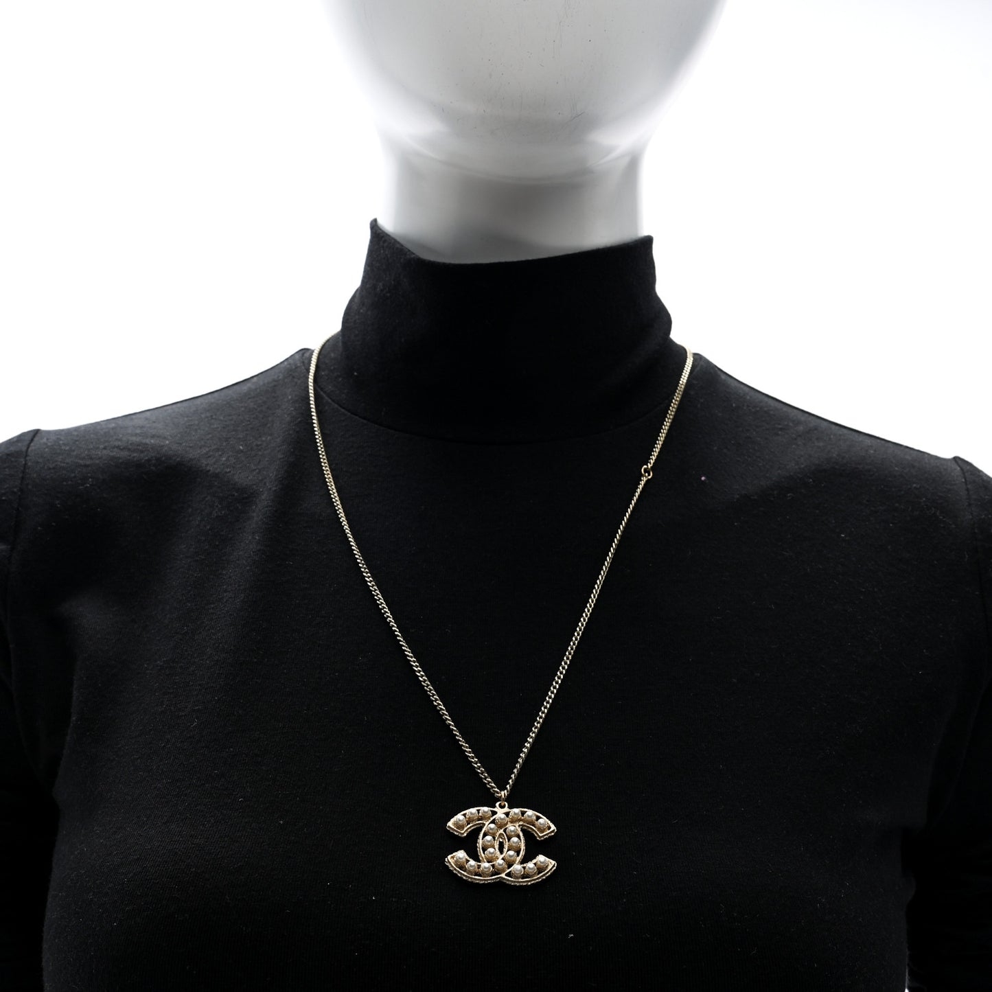 Pearl CC Pendant Necklace Gold
