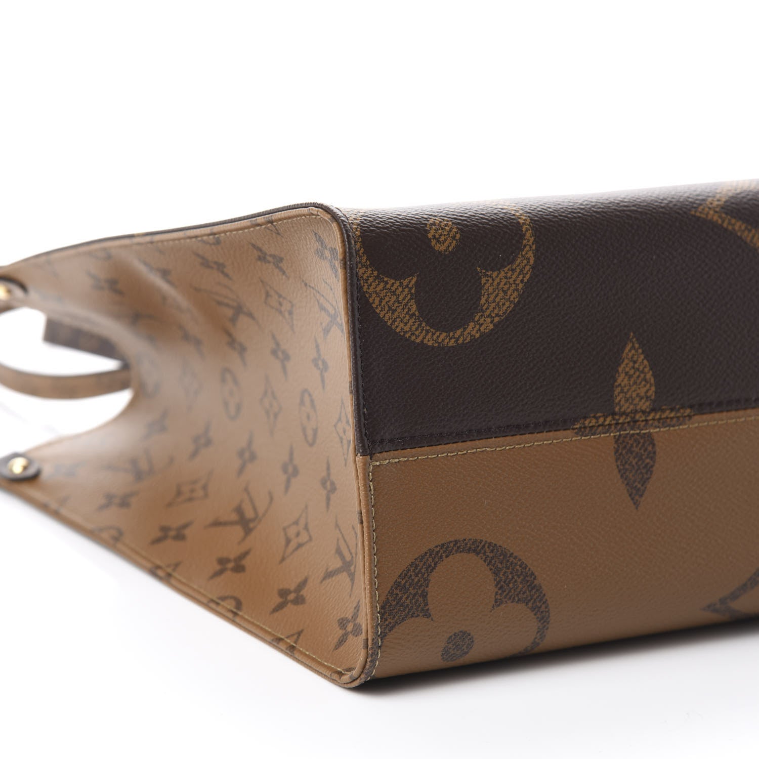Louis Vuitton Reverse Monogram Giant Onthego MM 6 of 10