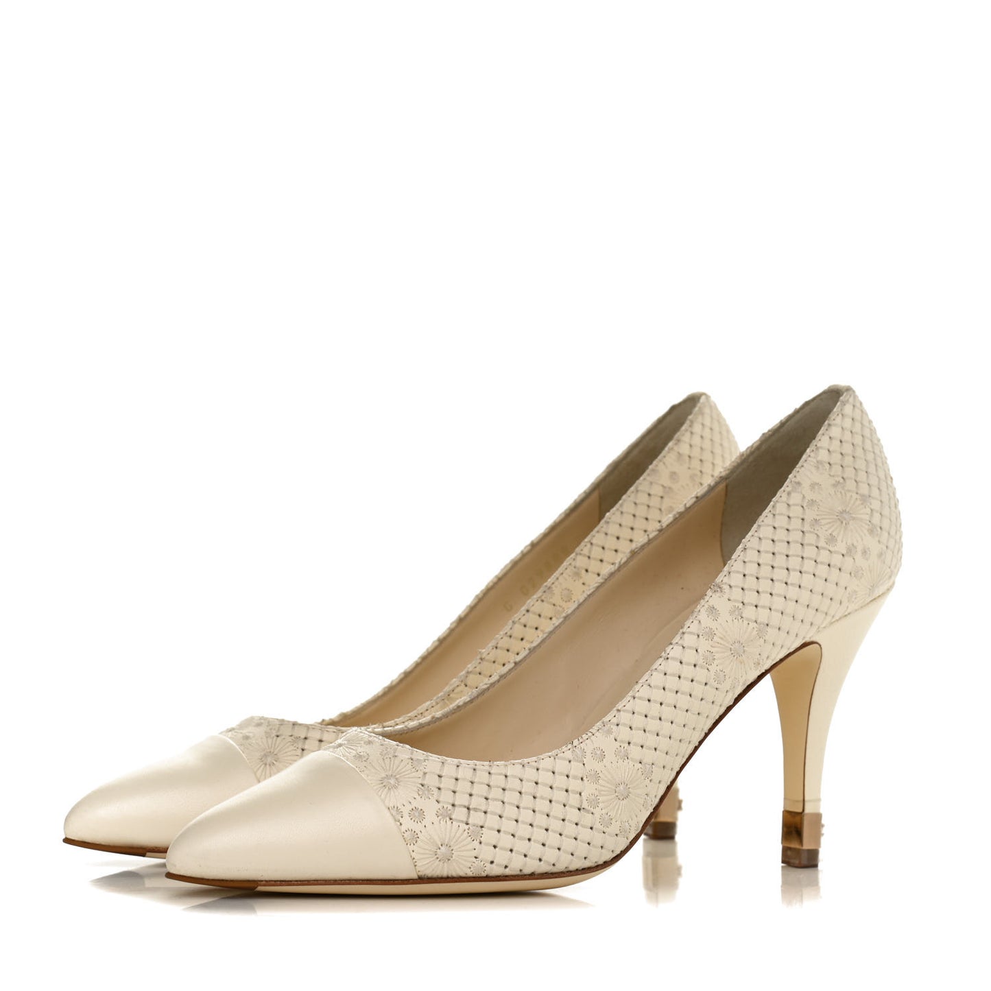 Lambskin Stitched Flower Cap Toe CC Pumps 39.5 White