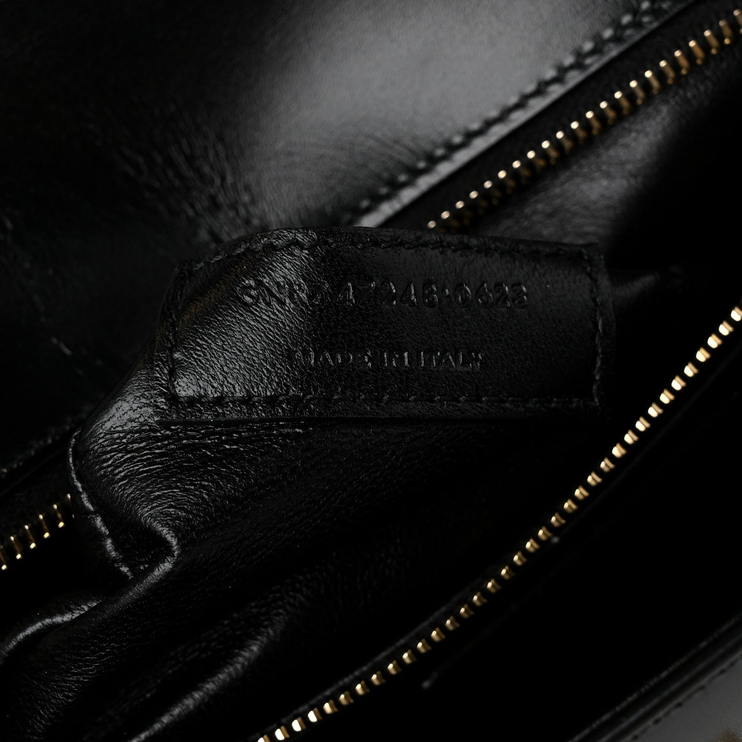 Smooth Calfskin Manhattan Top Handle Black
