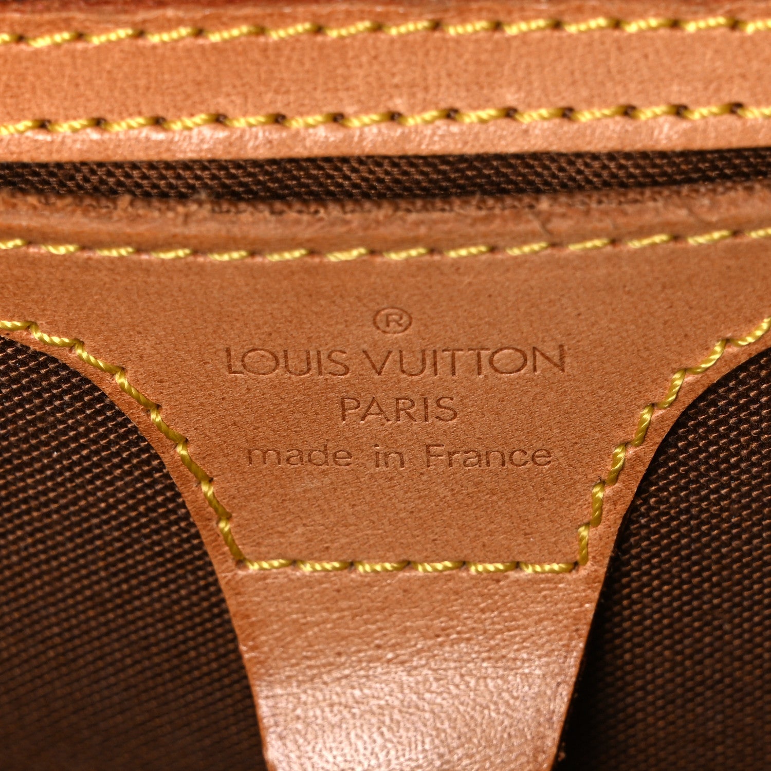 Louis Vuitton Monogram Ellipse MM 6 of 11