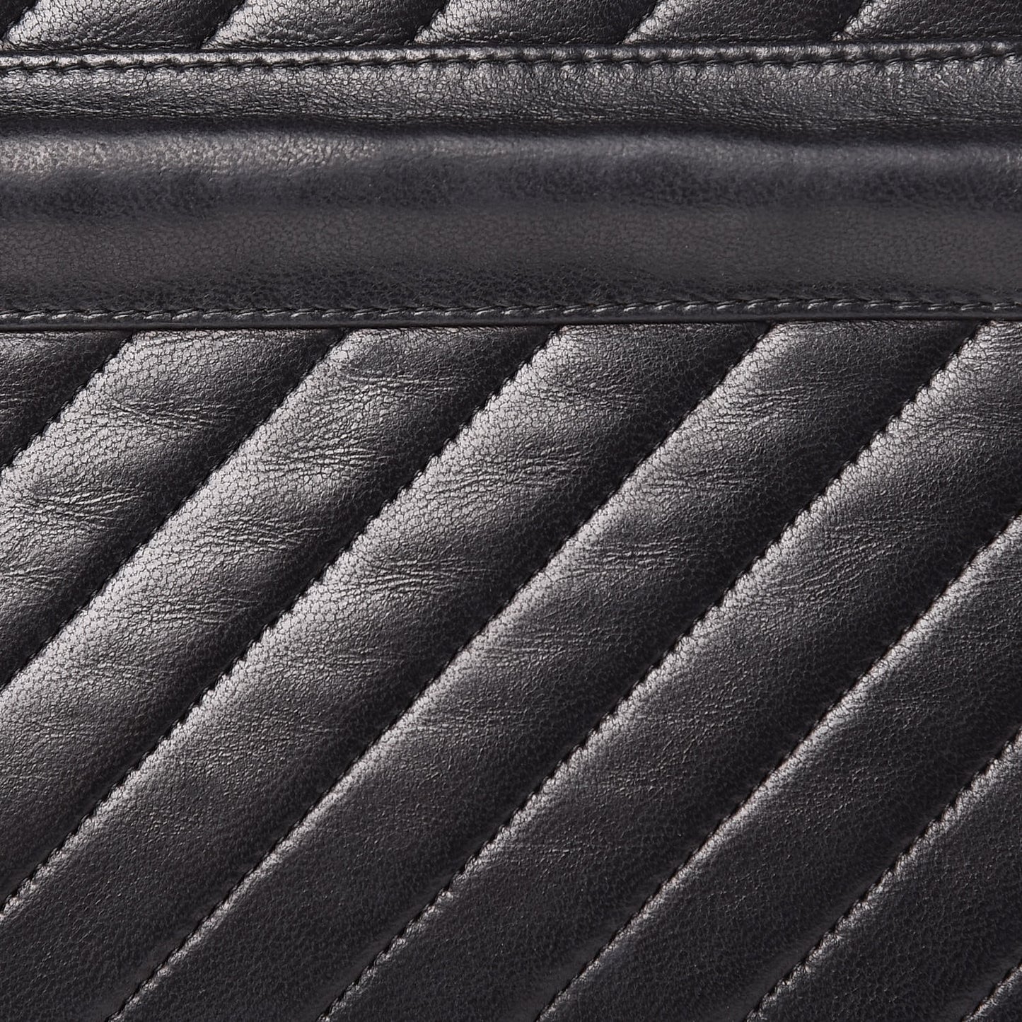 Lambskin Diagonal Quilted Kisslock Bag Black