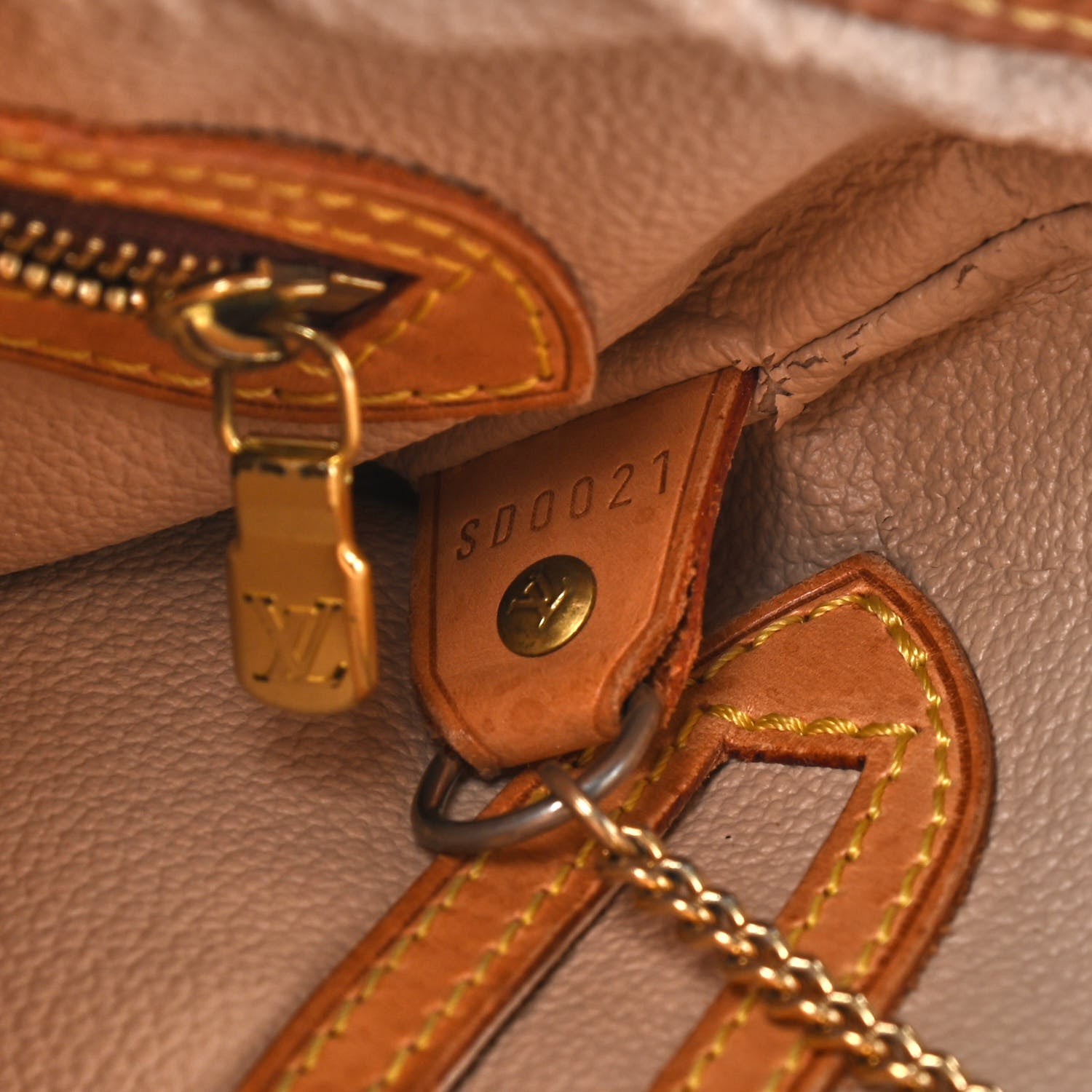 Louis Vuitton Monogram Petit Bucket 23 7 of 9