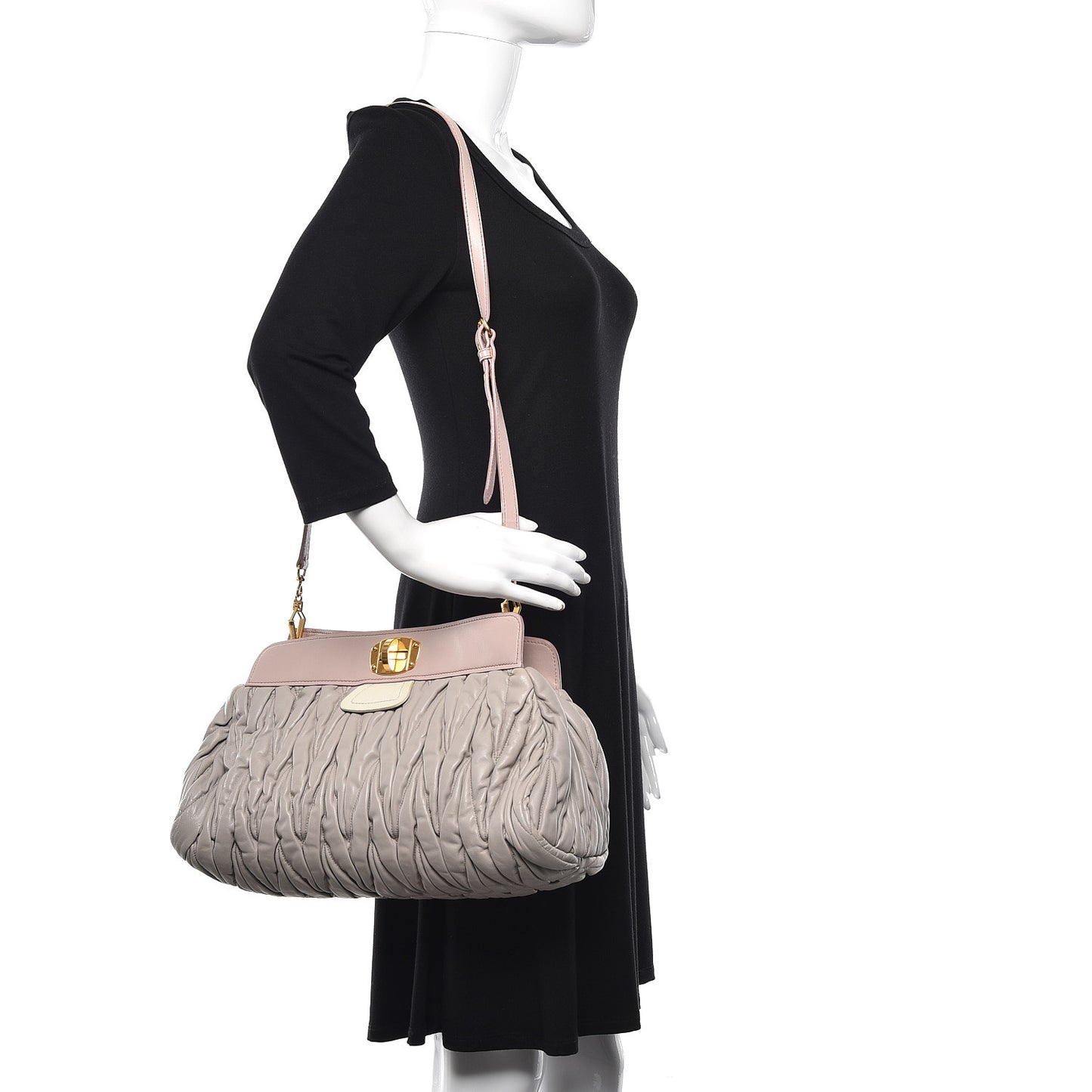 Nappa Matelasse Clutch Pomice Cammeo