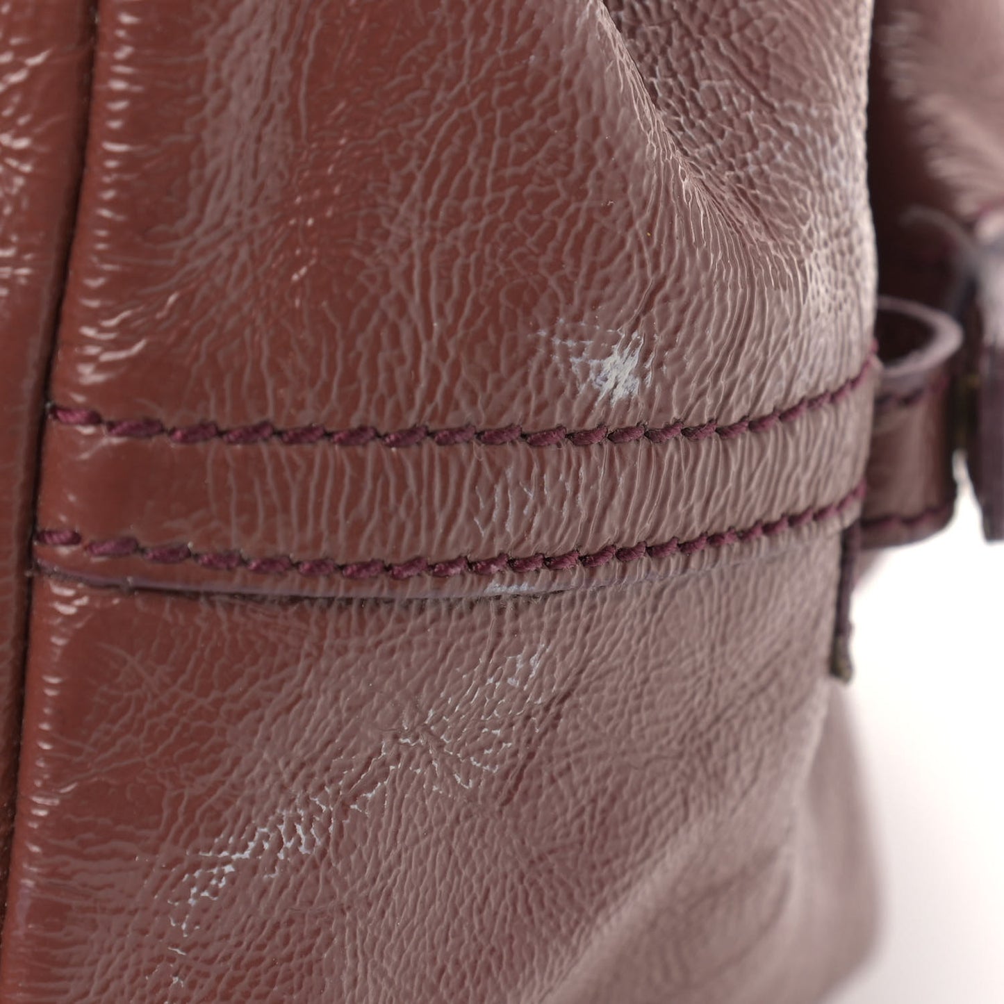 Textured Patent Medium Easy Sac Dark Red