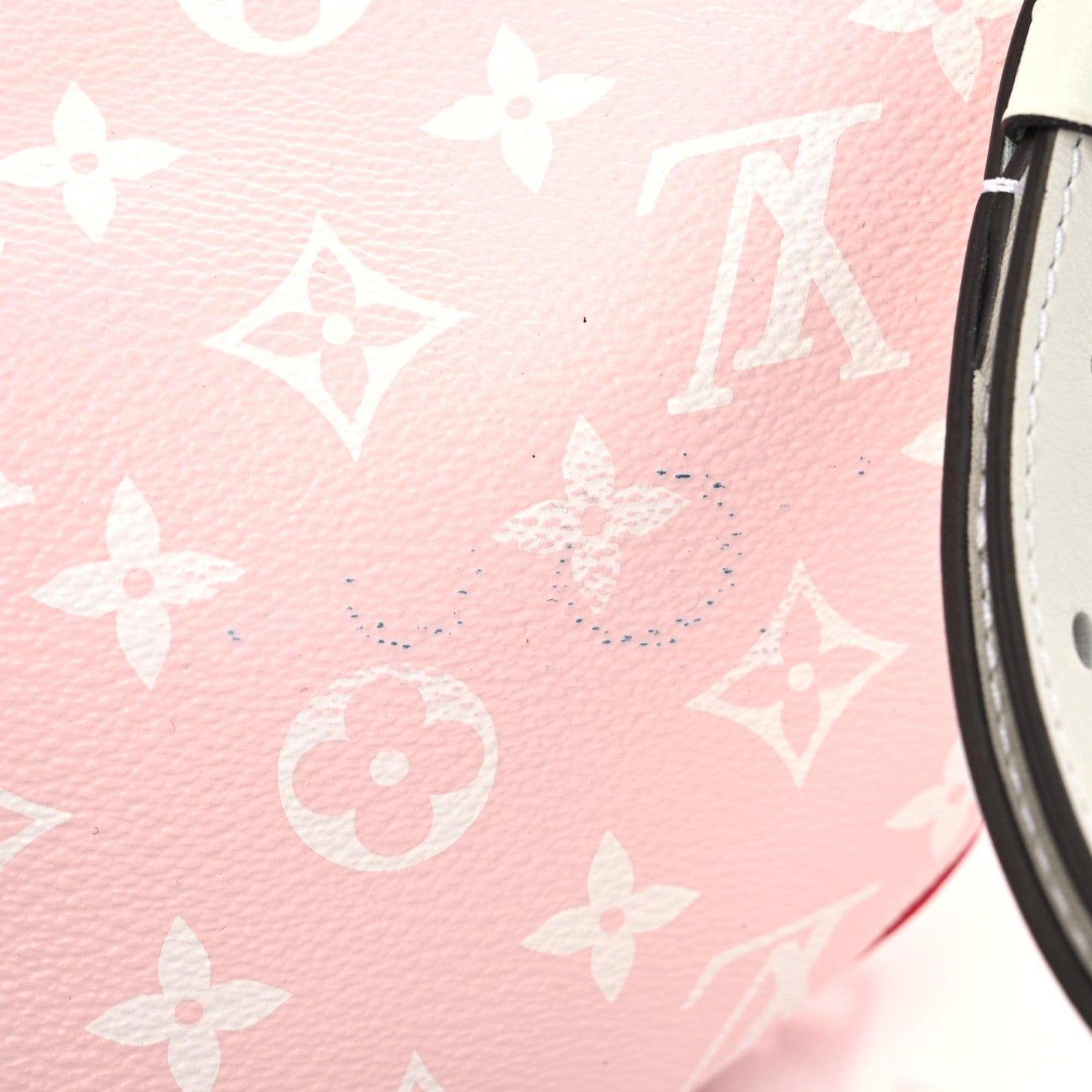 Louis Vuitton Monogram Giant Bumbag Rouge 8 of 12