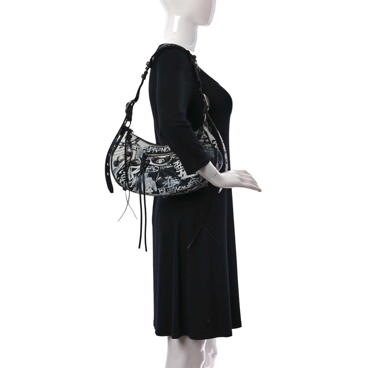 Agneau Arena Graffiti Small Le Cagole Shoulder Bag Black White