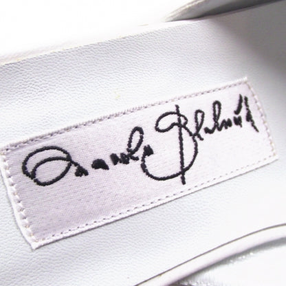 FASHIONPHILE MANOLOBLAHNIKNativeFeatherBeadedHeels 7 of 7