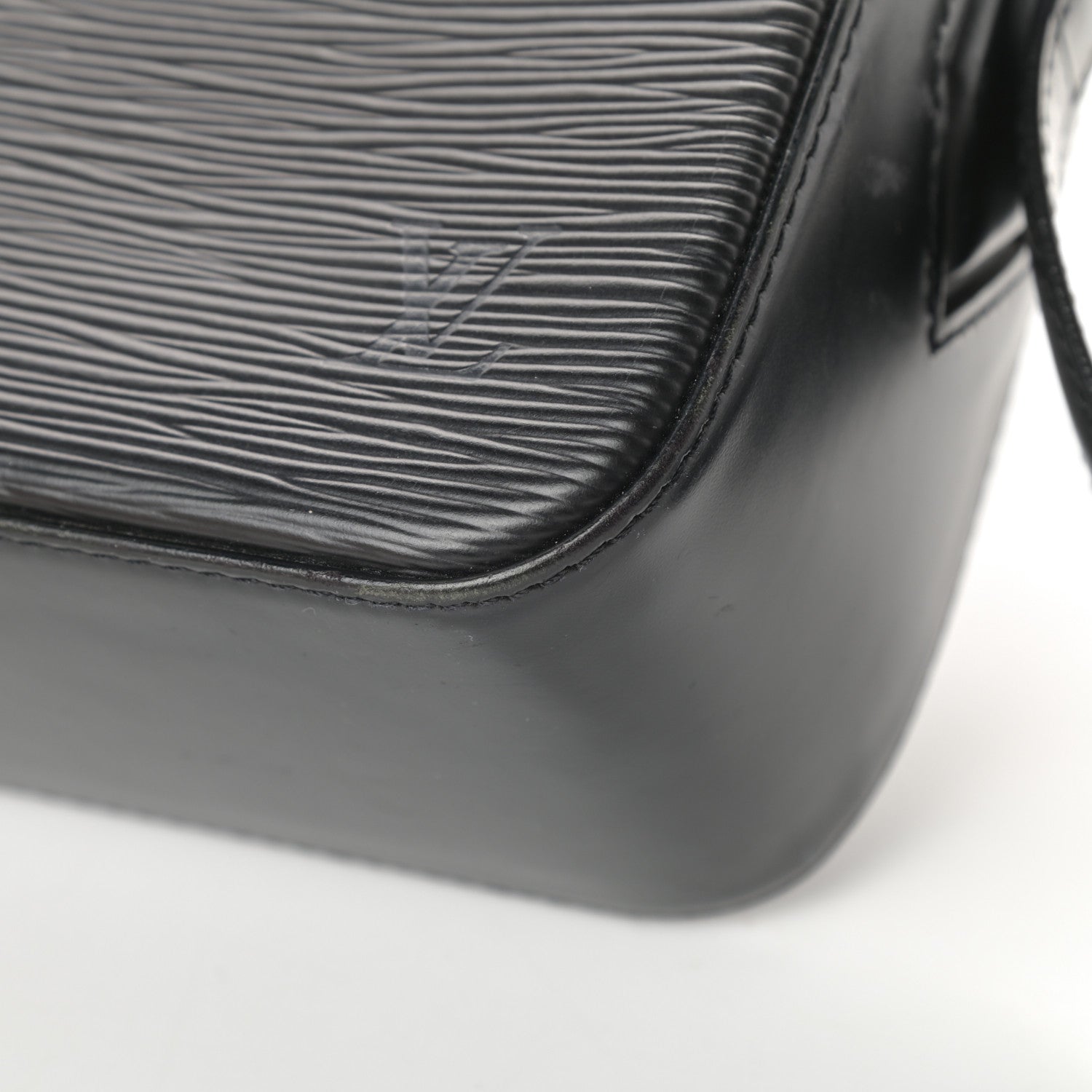 Louis Vuitton Epi Buci Black 9 of 15