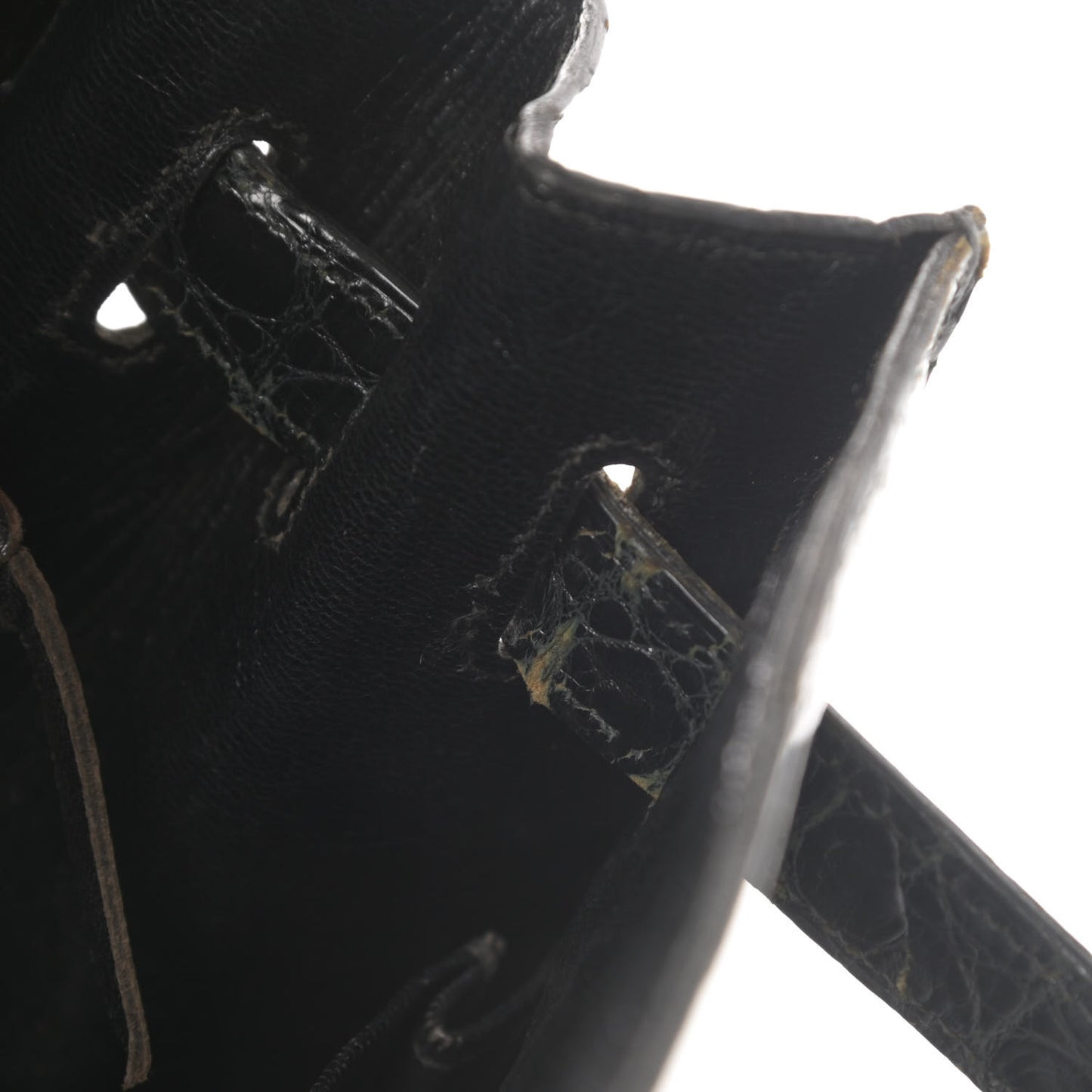 Shiny Crocodile Kelly Sellier 32 Black