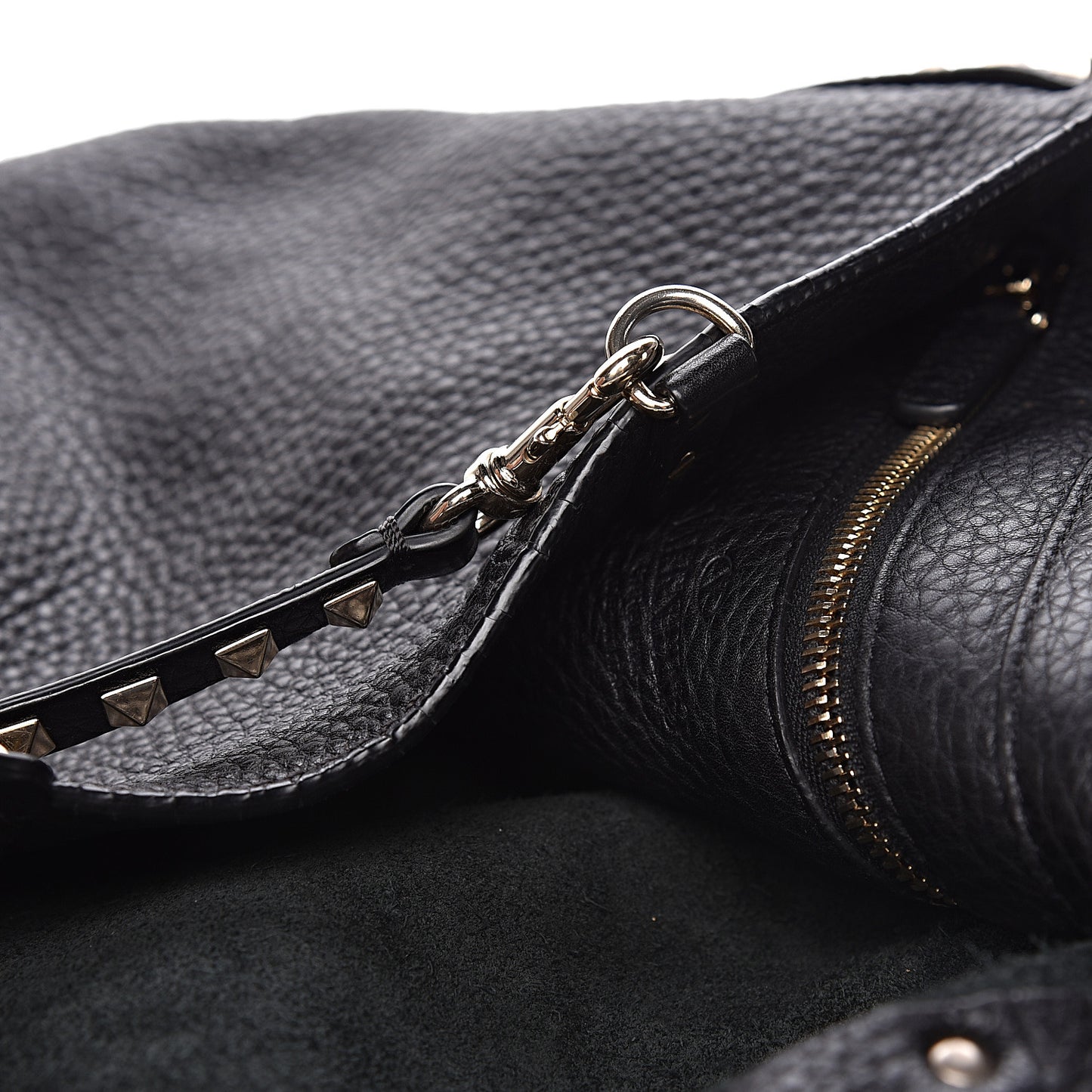 Pebbled Calfskin Medium Rockstud Tote Black
