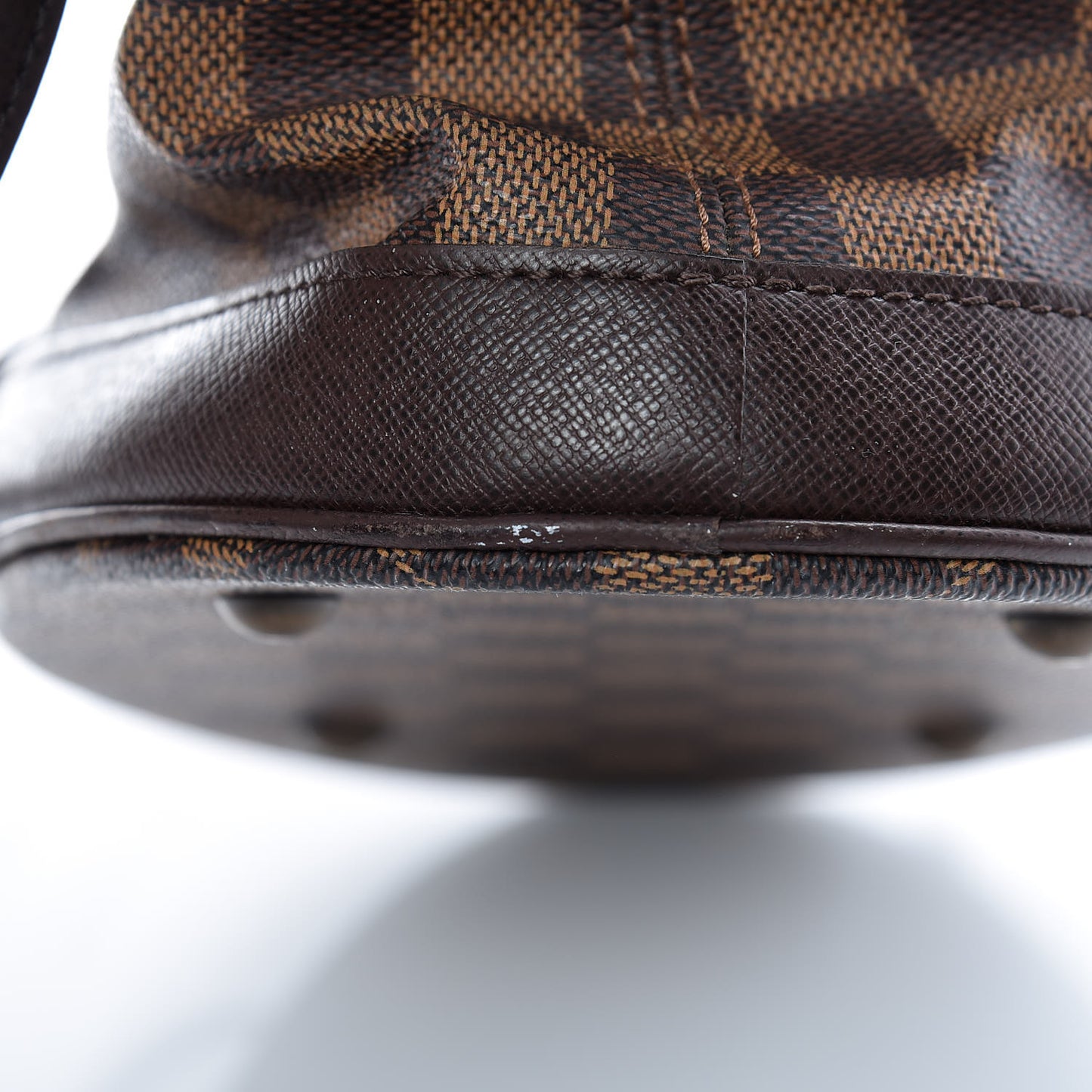 Damier Ebene Marais Bucket 23