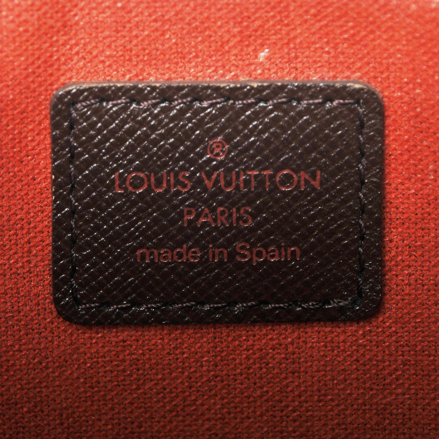 Damier Ebene Trousse Toilette 28